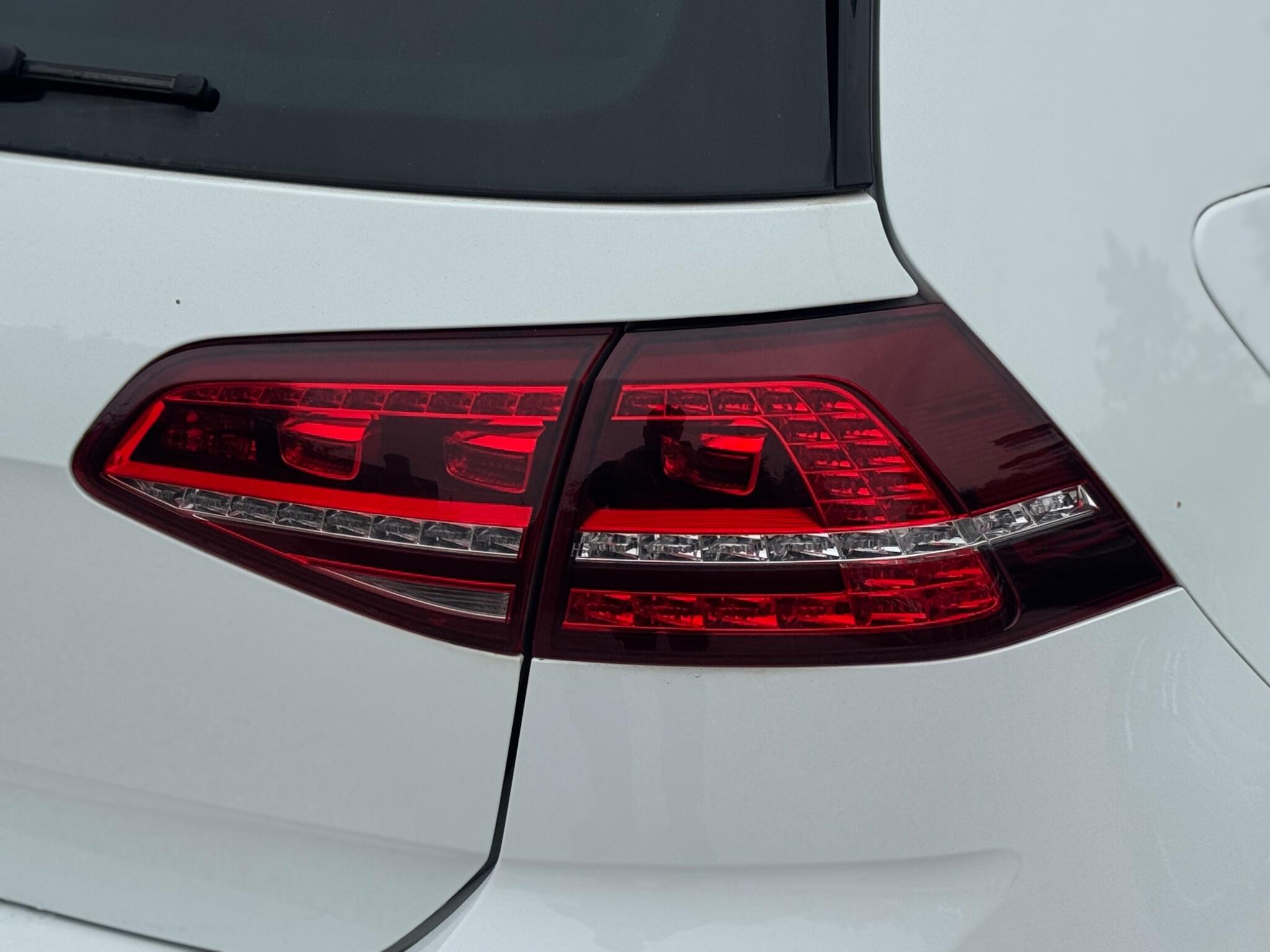 Volkswagen Golf view 65