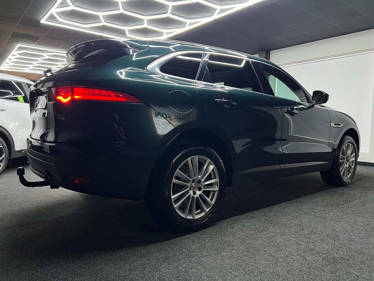 Jaguar F-Pace view 14