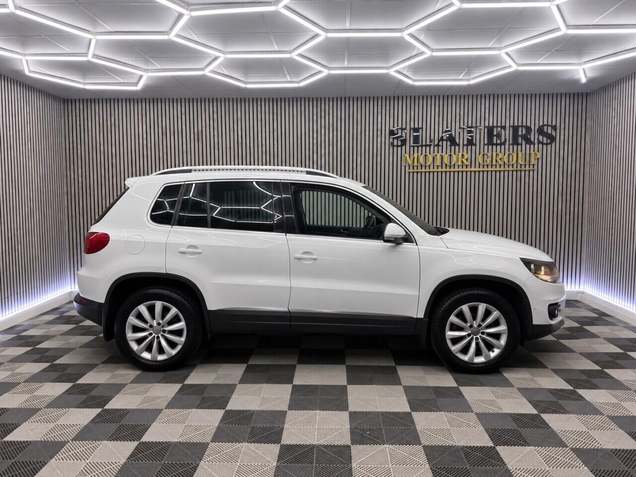 Volkswagen Tiguan view 31