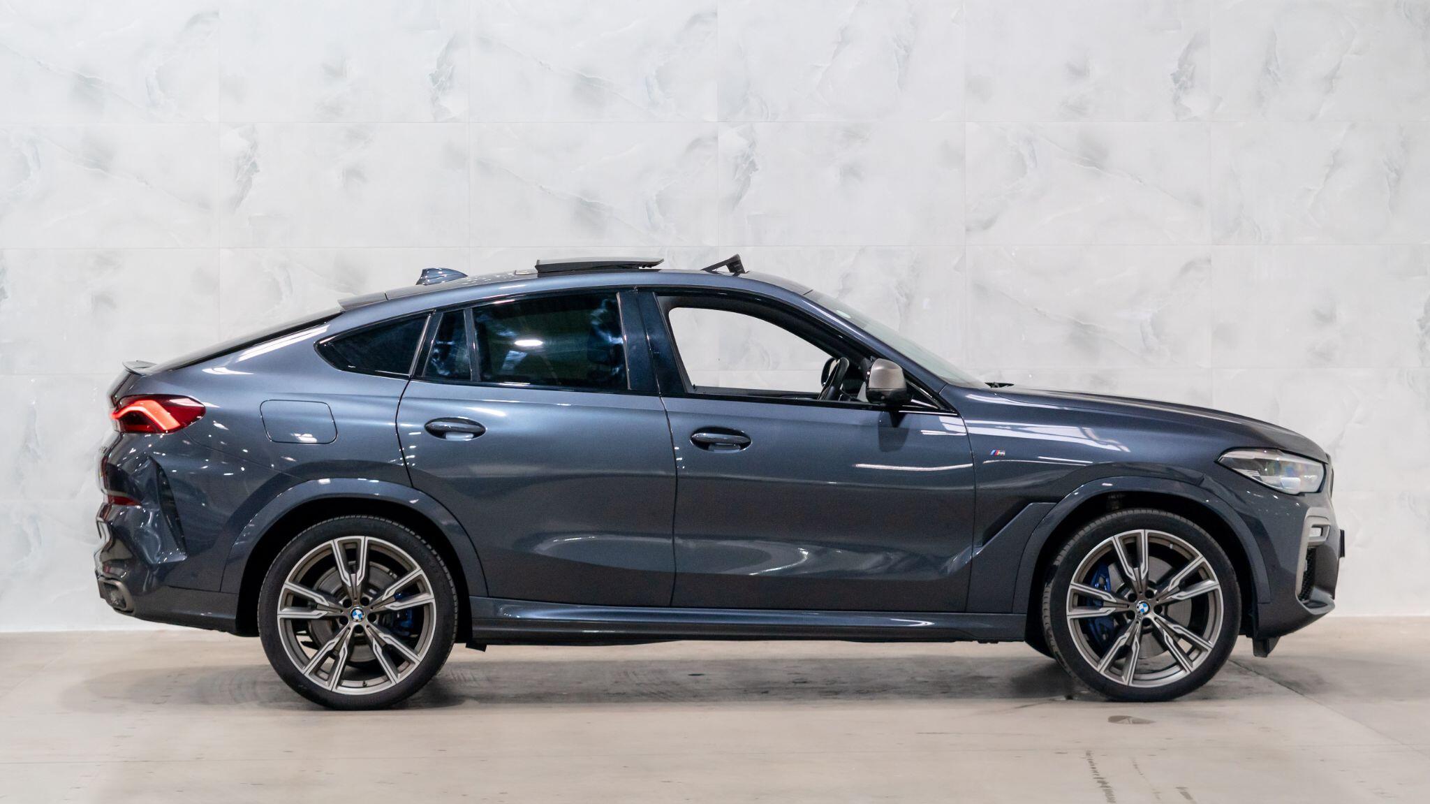 BMW X6 view 8