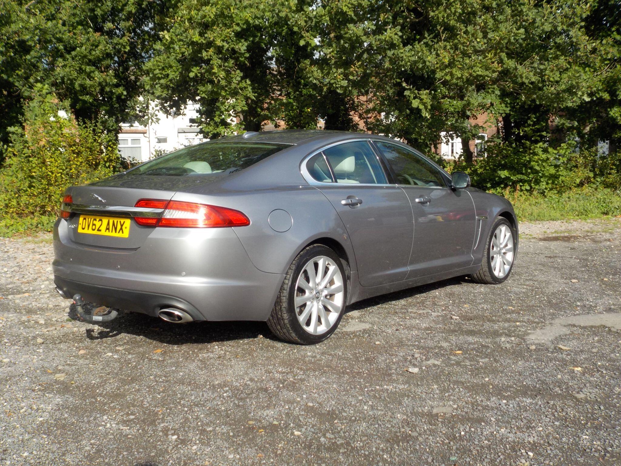 Jaguar XF 3.0d V6 Premium Luxury Auto Euro 5 4dr