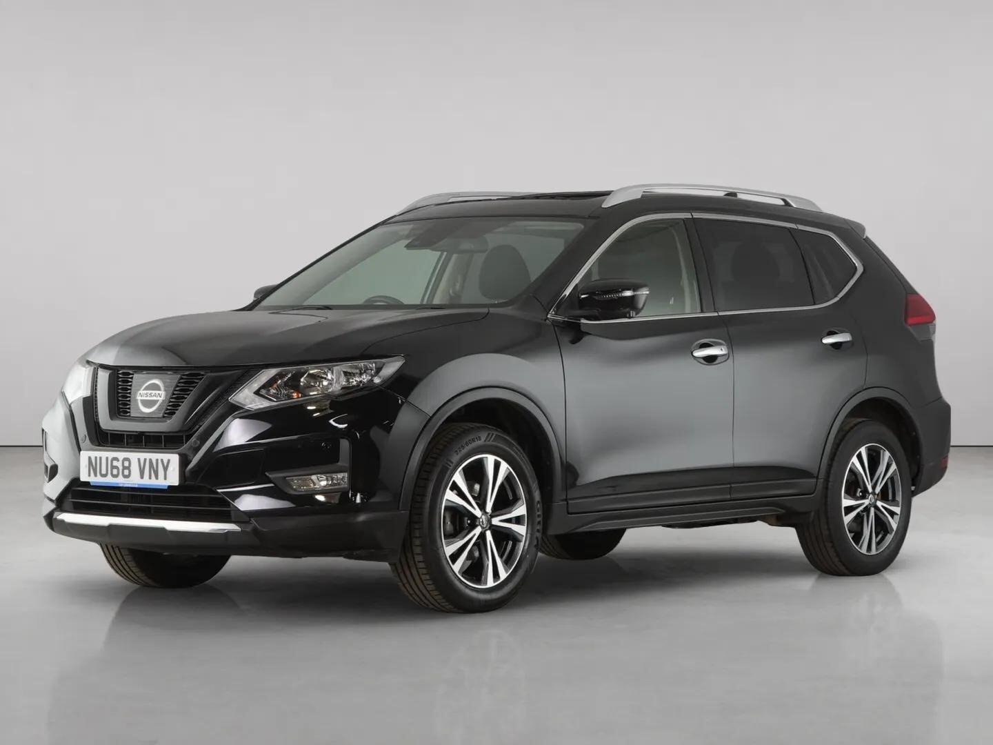 Nissan X-Trail view 2