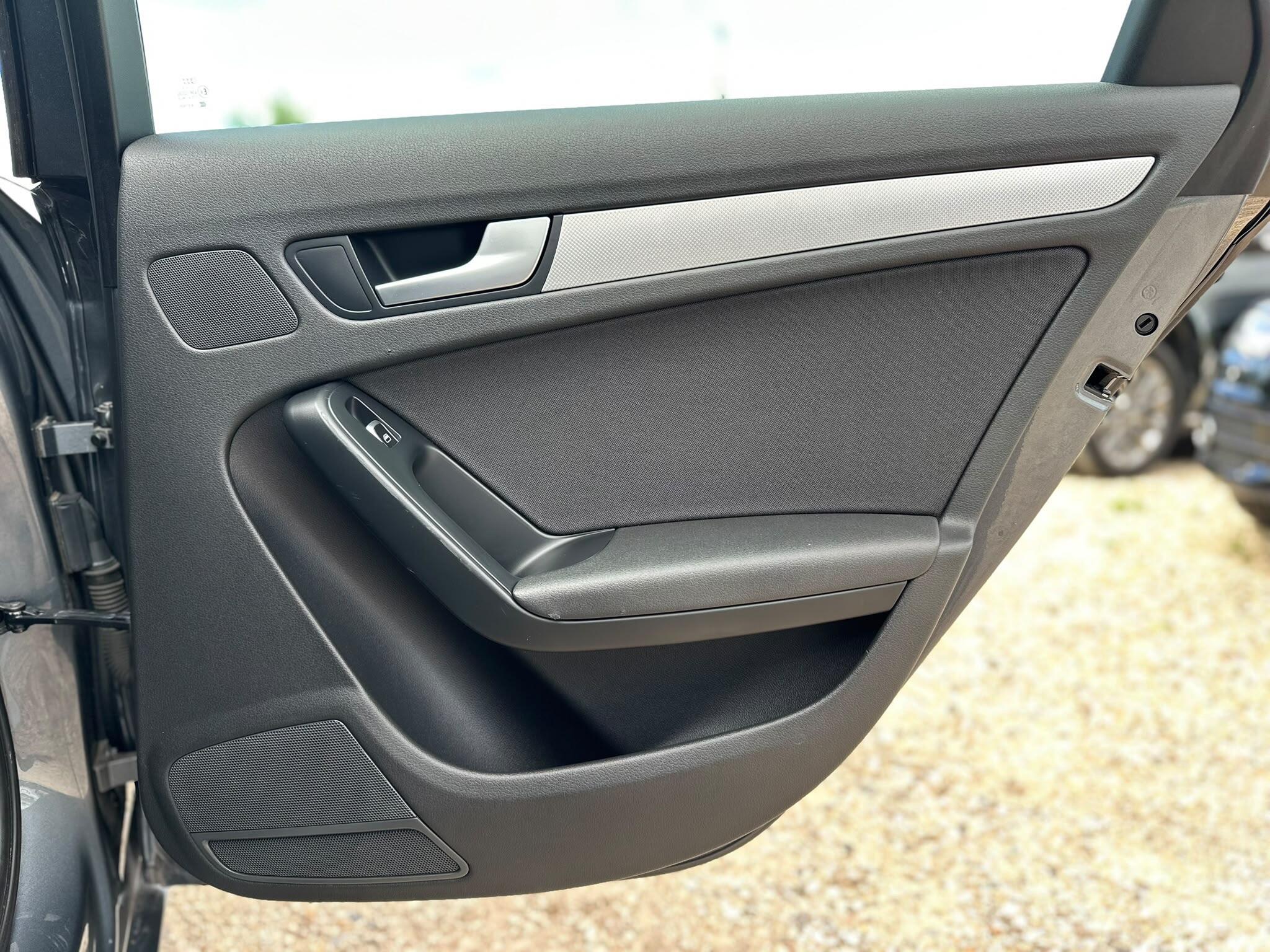 Audi A4 view 52