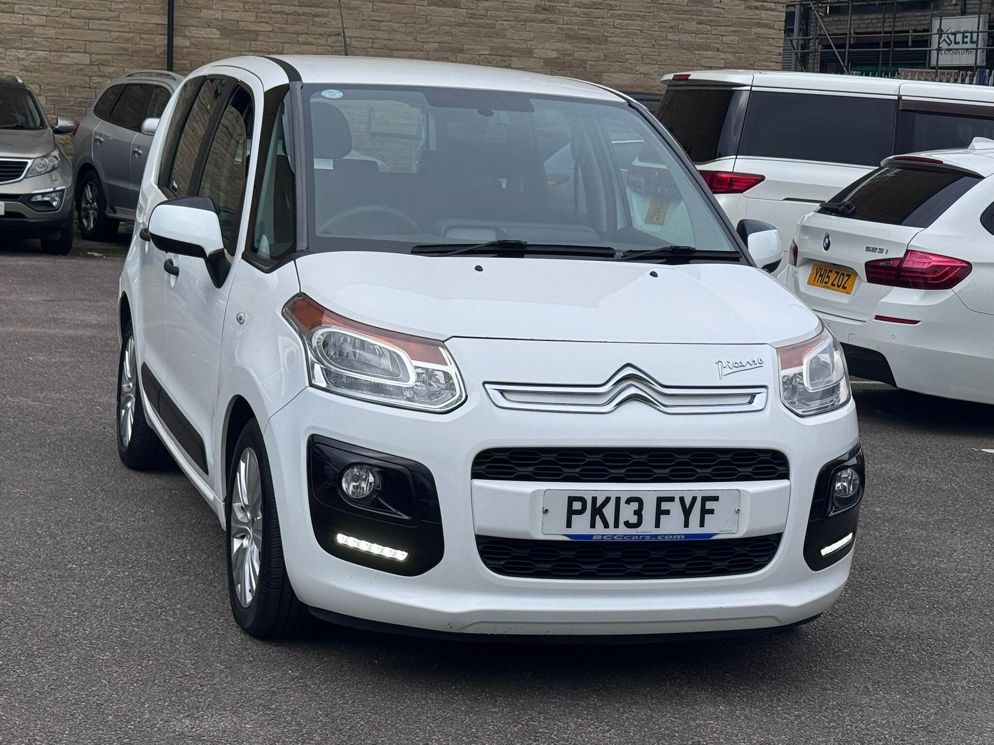 Citroen C3 Picasso view 3