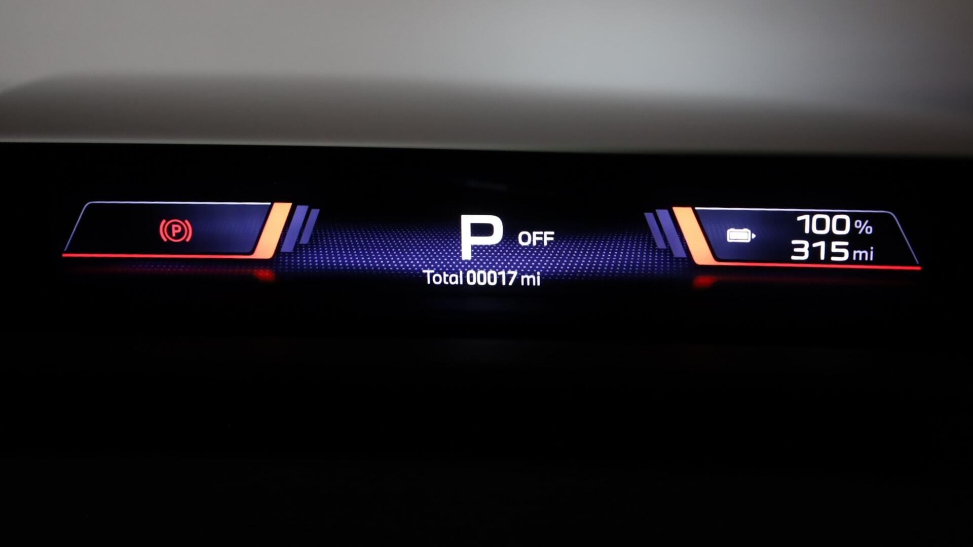 BMW XM view 9