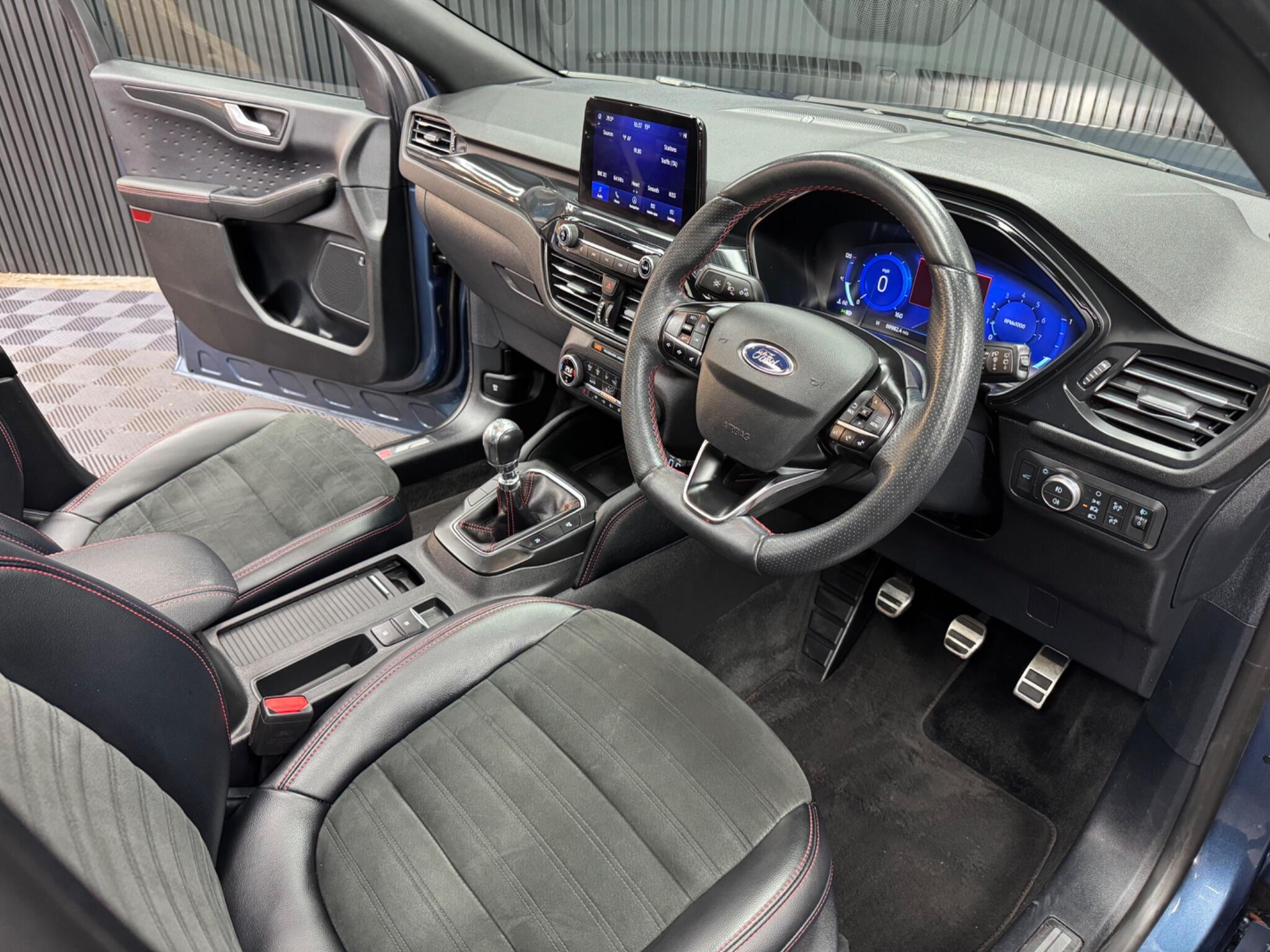 Ford Kuga view 6