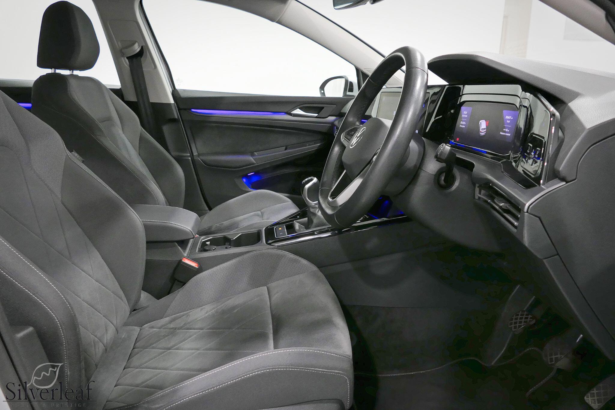 Volkswagen Golf view 22