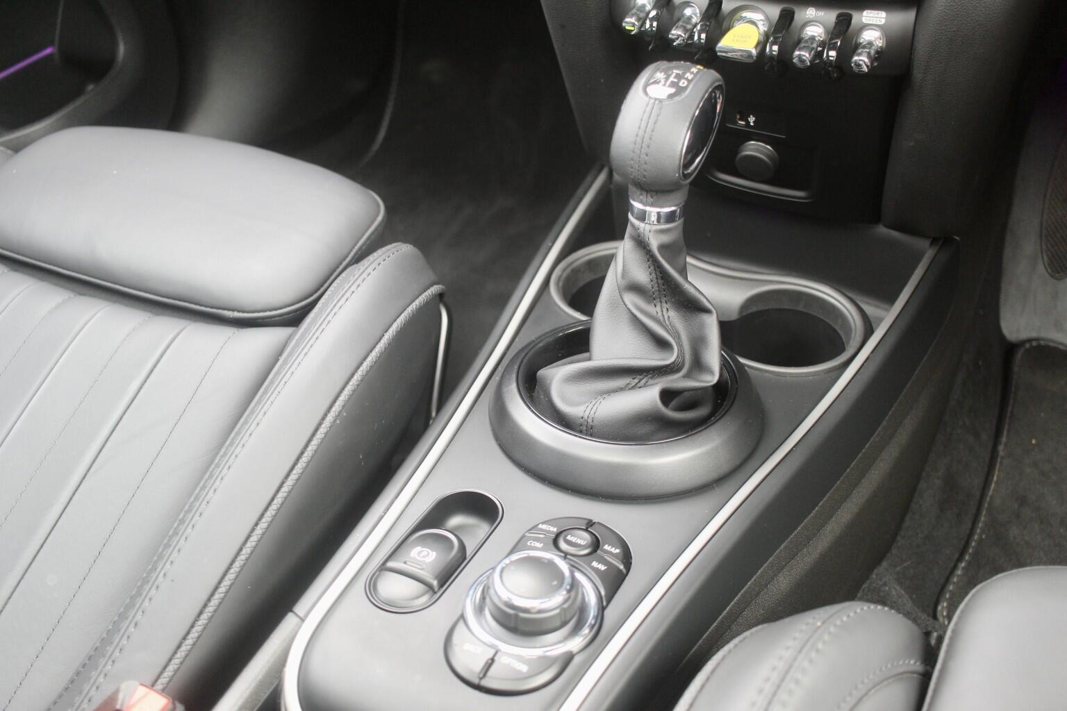 Mini Countryman view 16