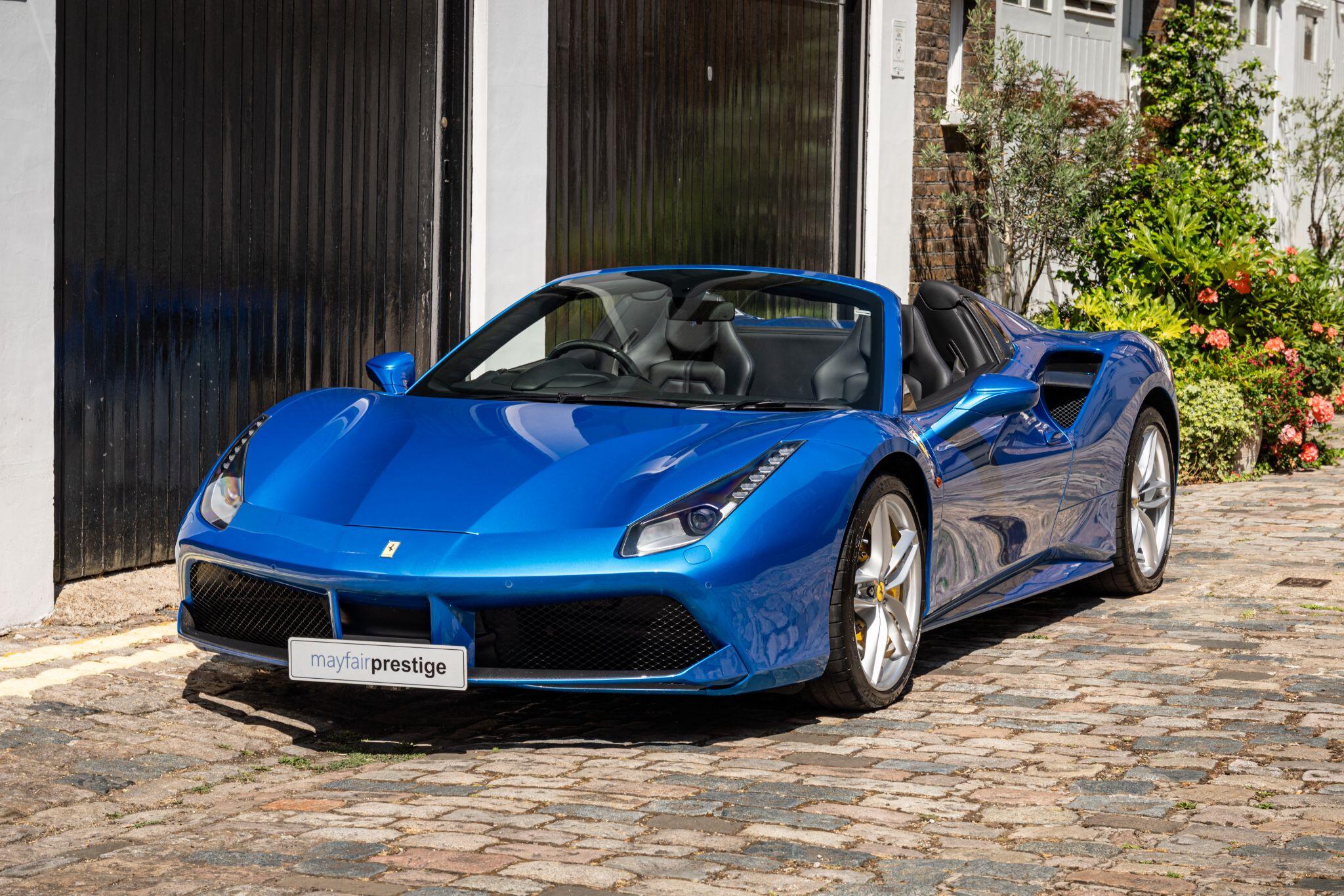 Ferrari 488 view 37