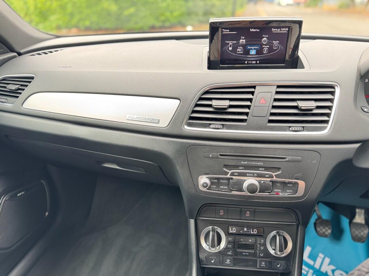 Audi Q3 view 14
