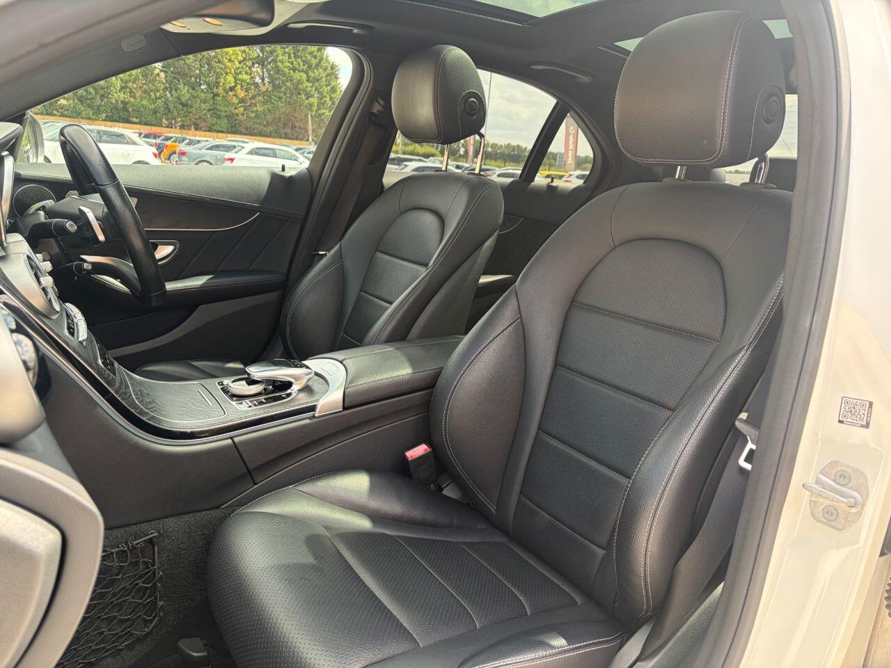Mercedes-Benz C-Class view 22