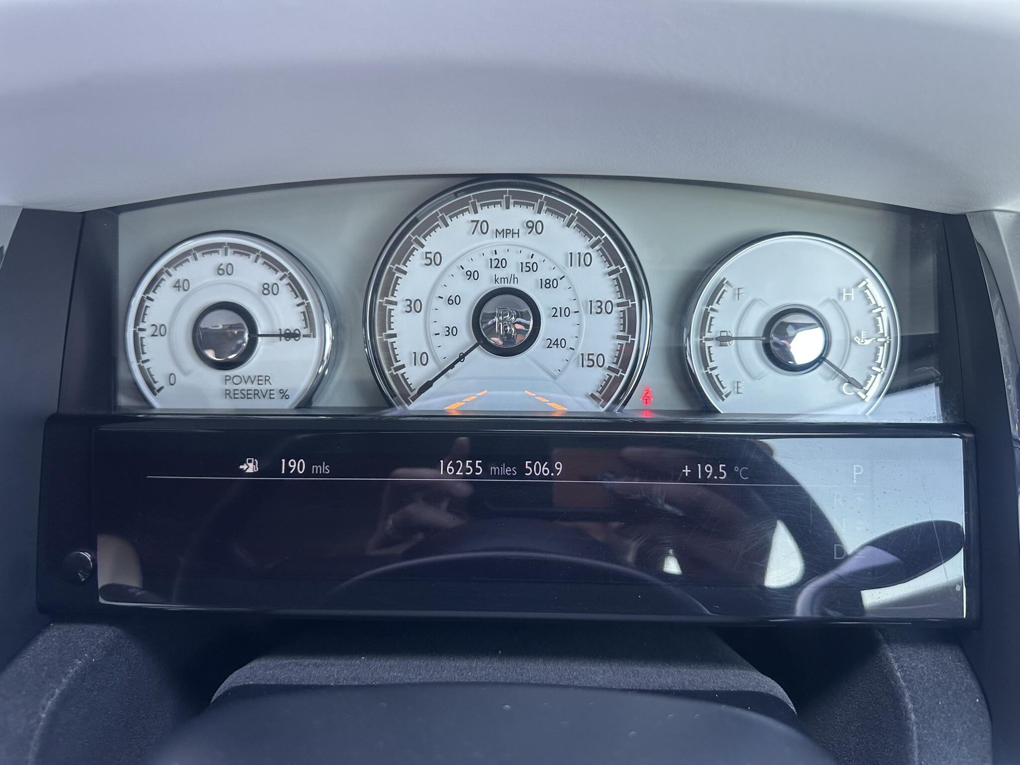 Rolls-Royce Dawn view 21