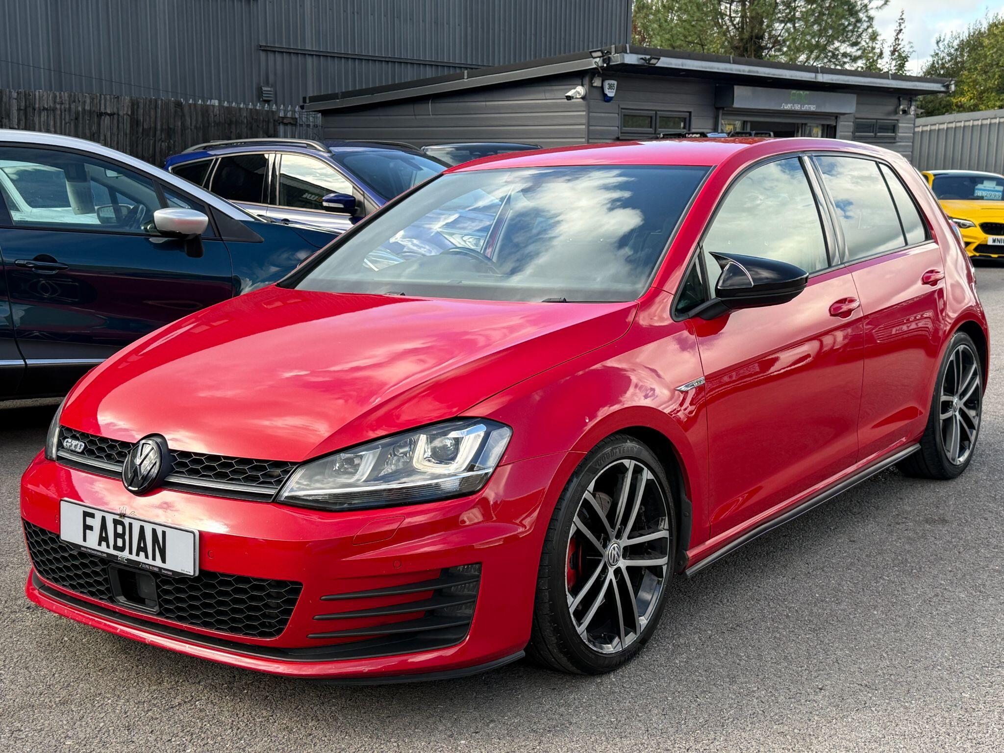 Volkswagen Golf view 5