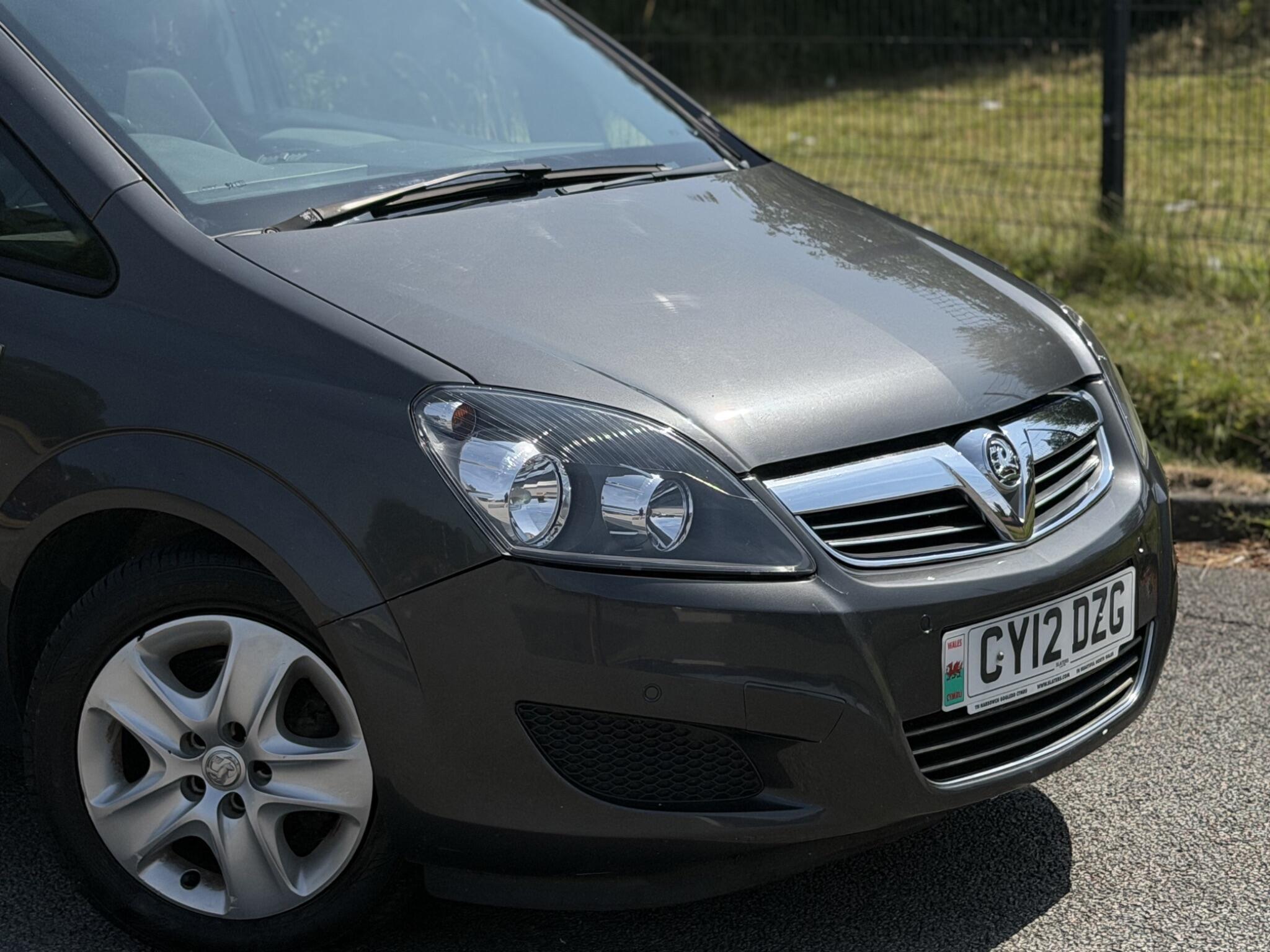 Vauxhall Zafira view 19
