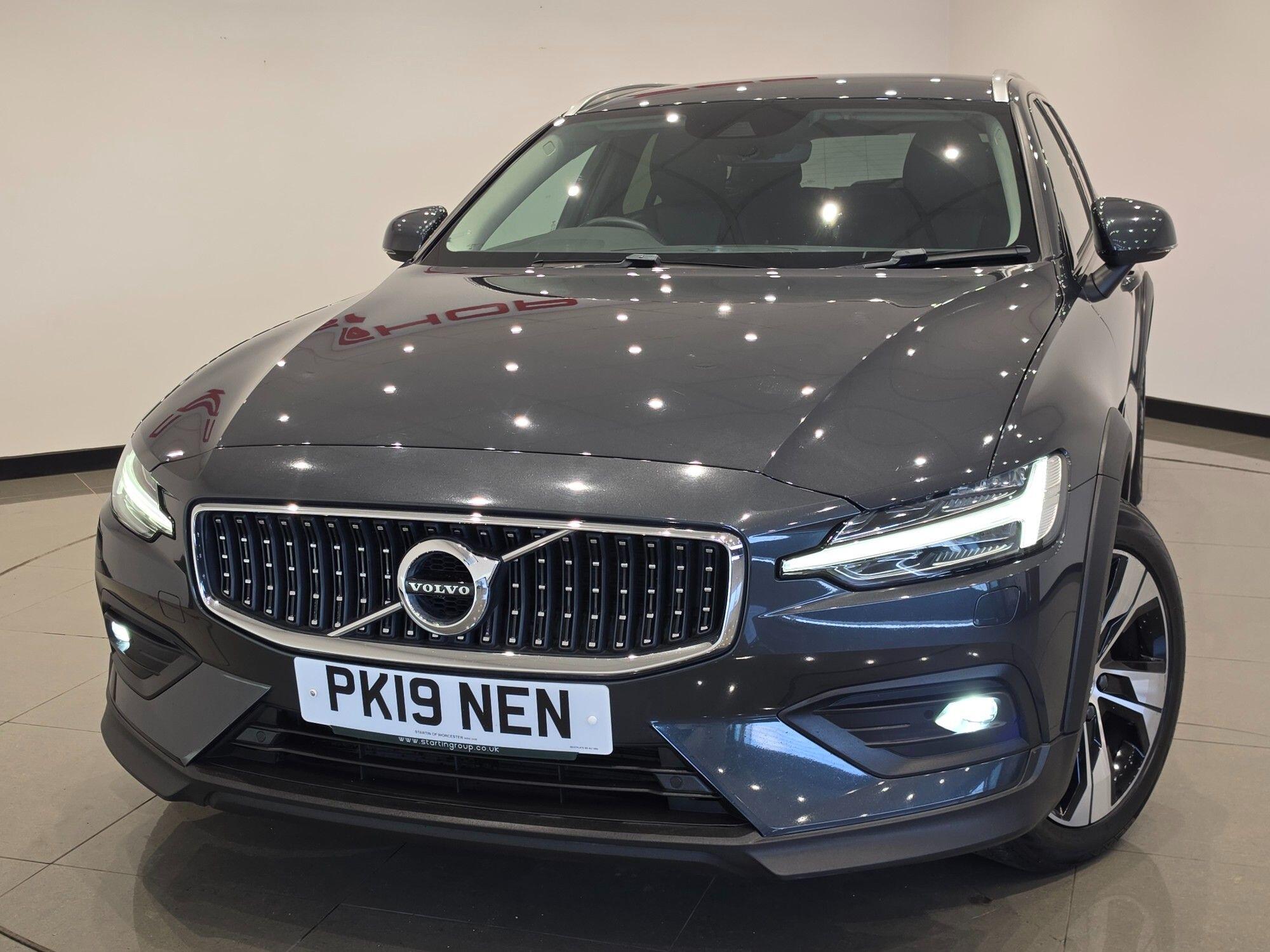 Volvo V60 Cross Country view 67