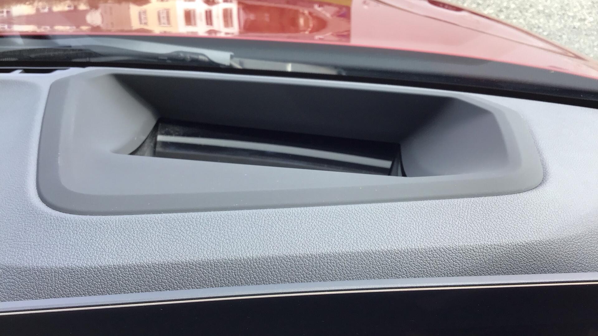 BMW i4 view 25