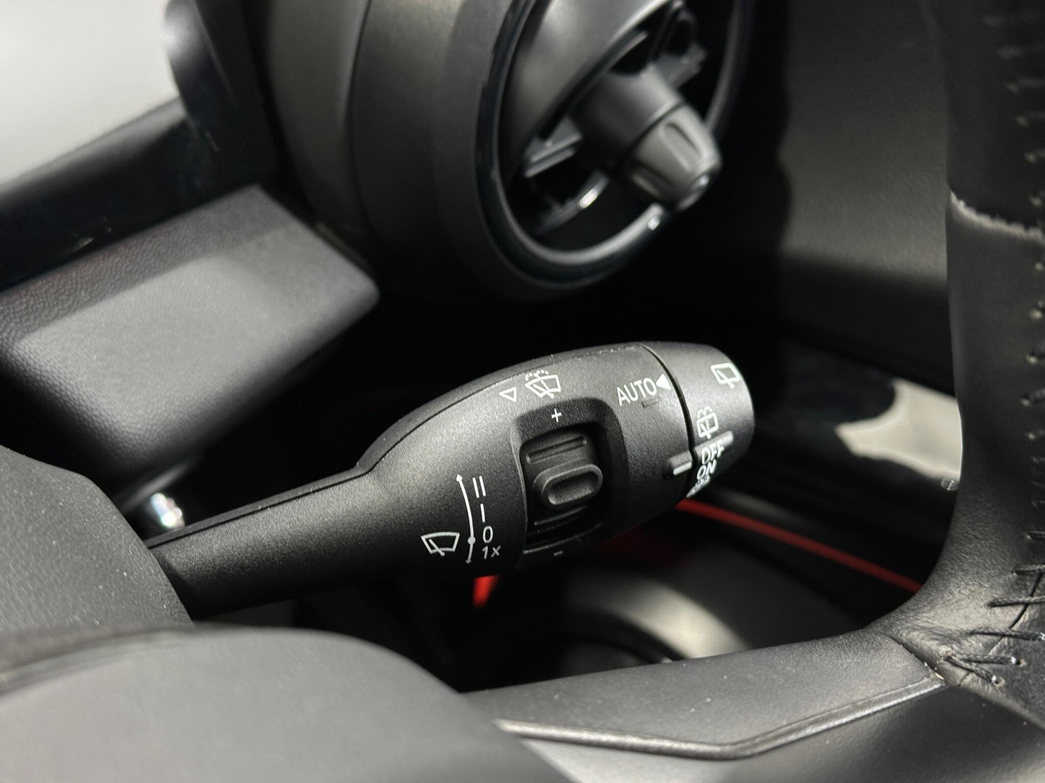 Mini Cooper view 17