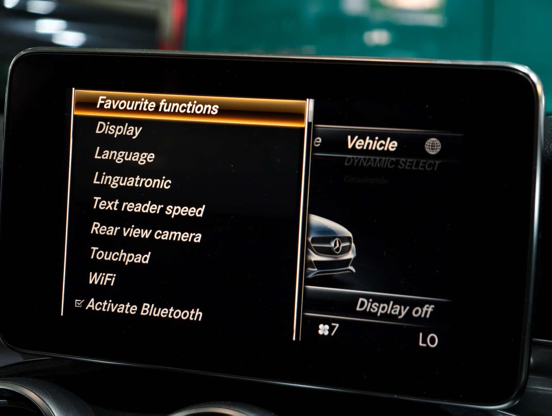 Mercedes-Benz C Class view 44