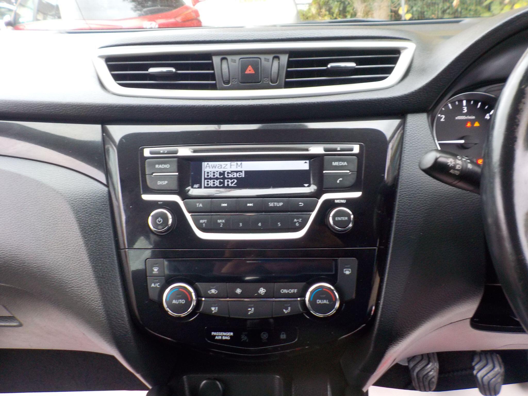 Nissan Qashqai 1.5 dCi Acenta 2WD Euro 5 (s/s) 5dr