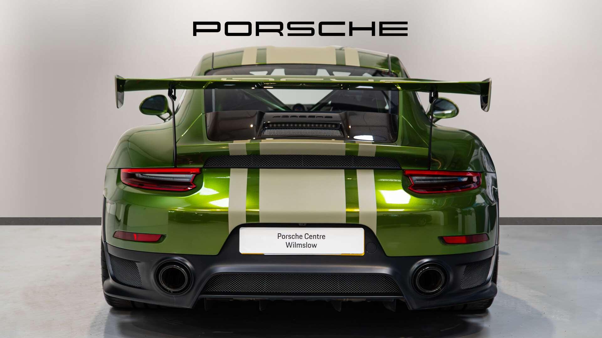 Porsche 911 view 10