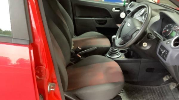 Ford Fiesta view 14