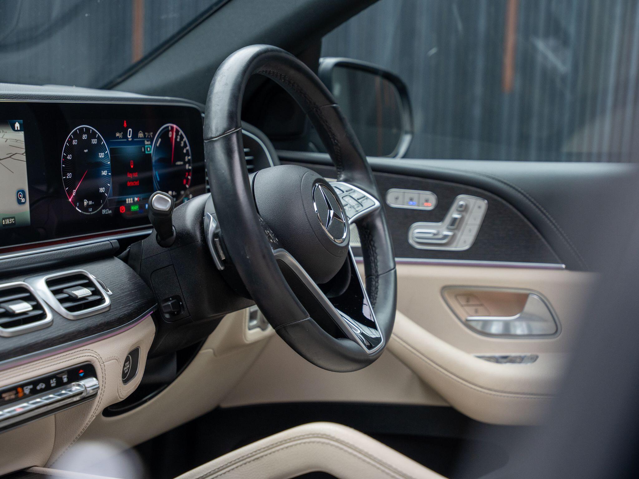 Mercedes-Benz GLE view 58