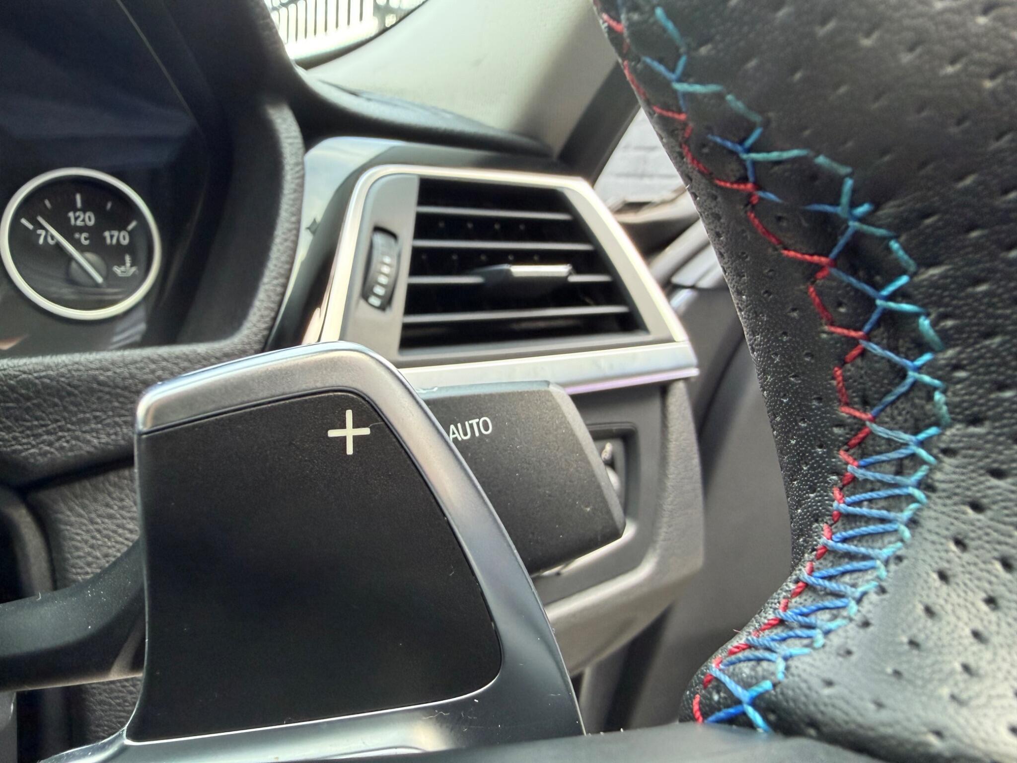 BMW 3 Series view 33