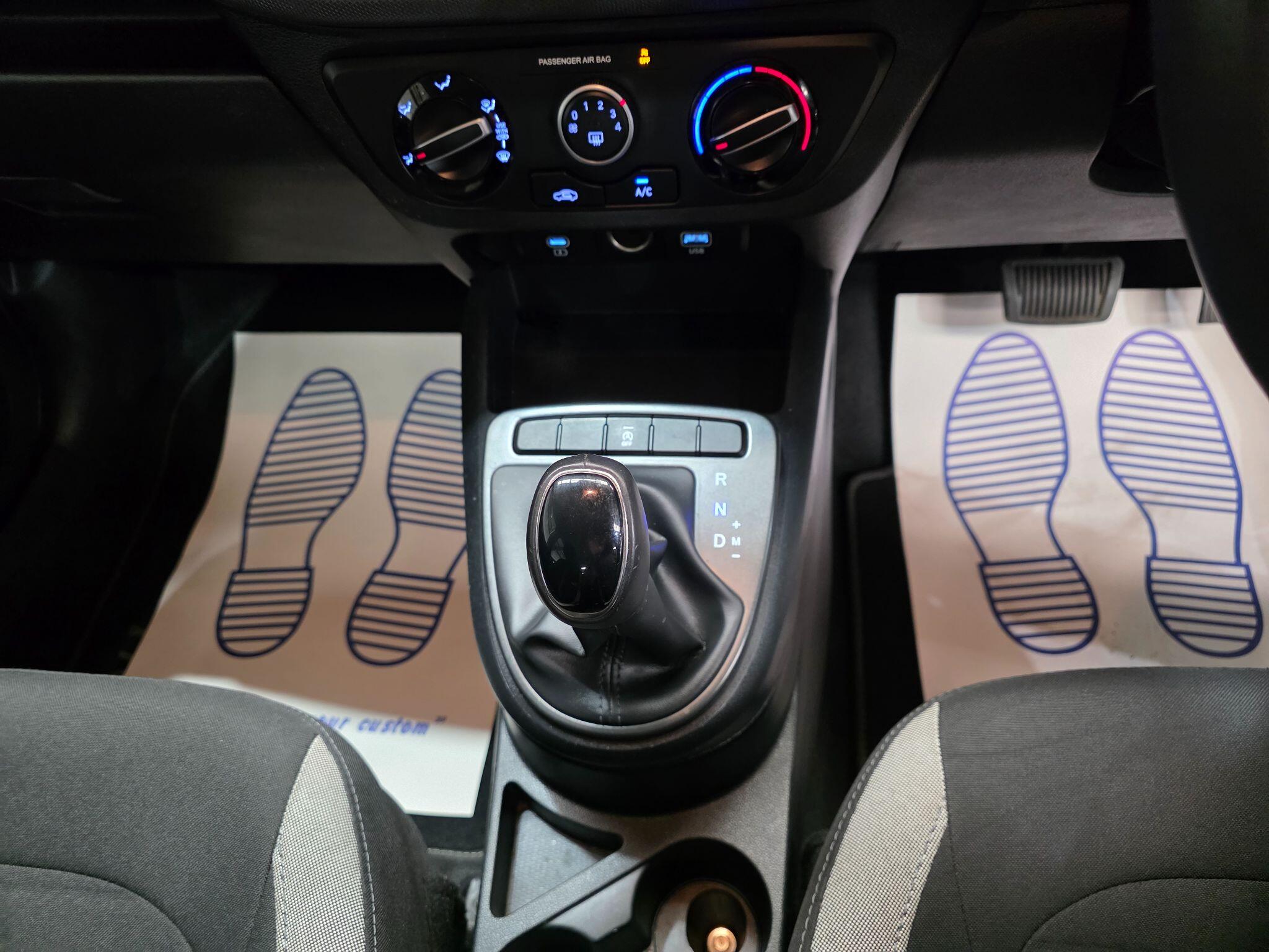 Hyundai I10 view 11