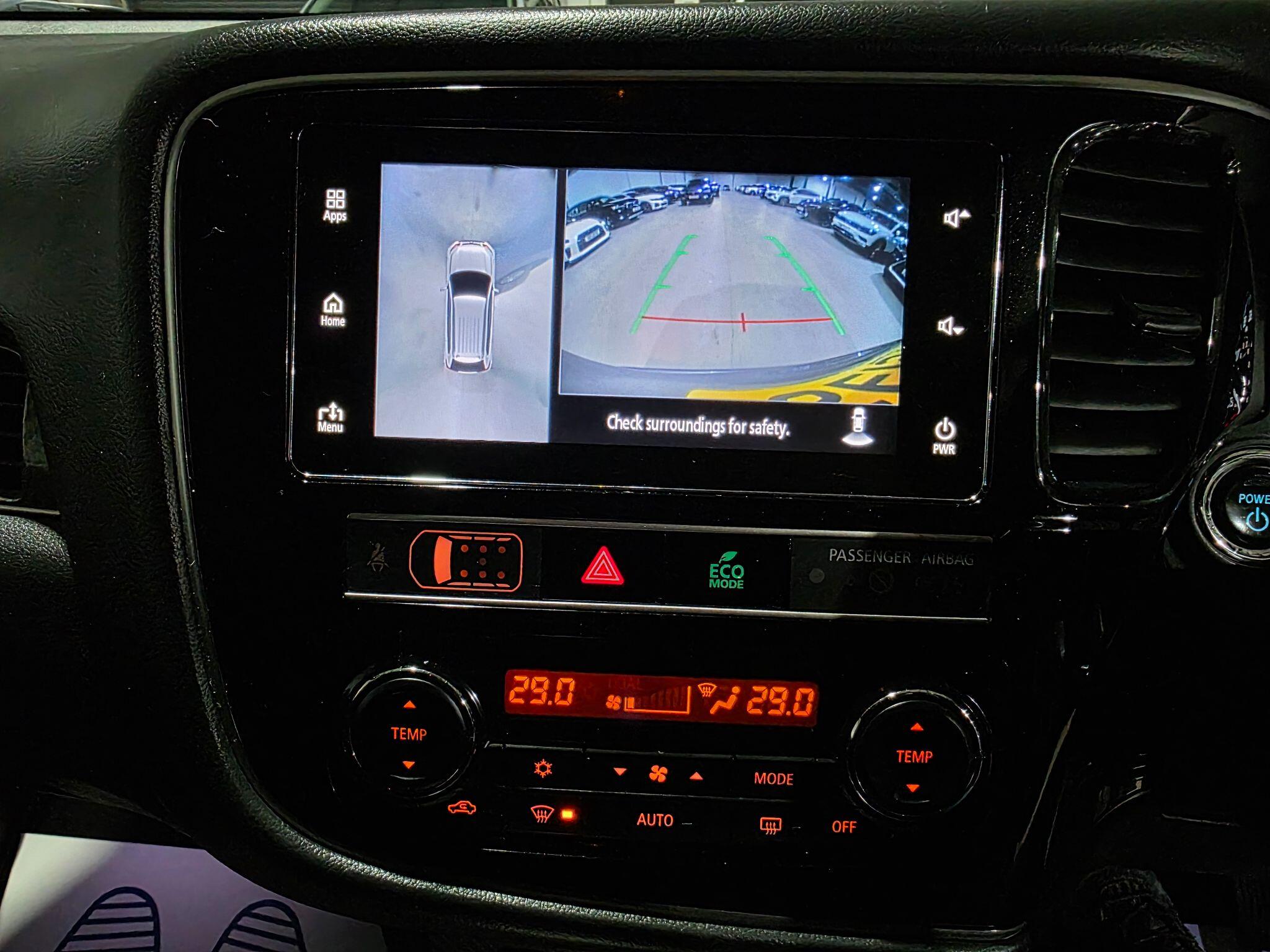 Mitsubishi Outlander view 8