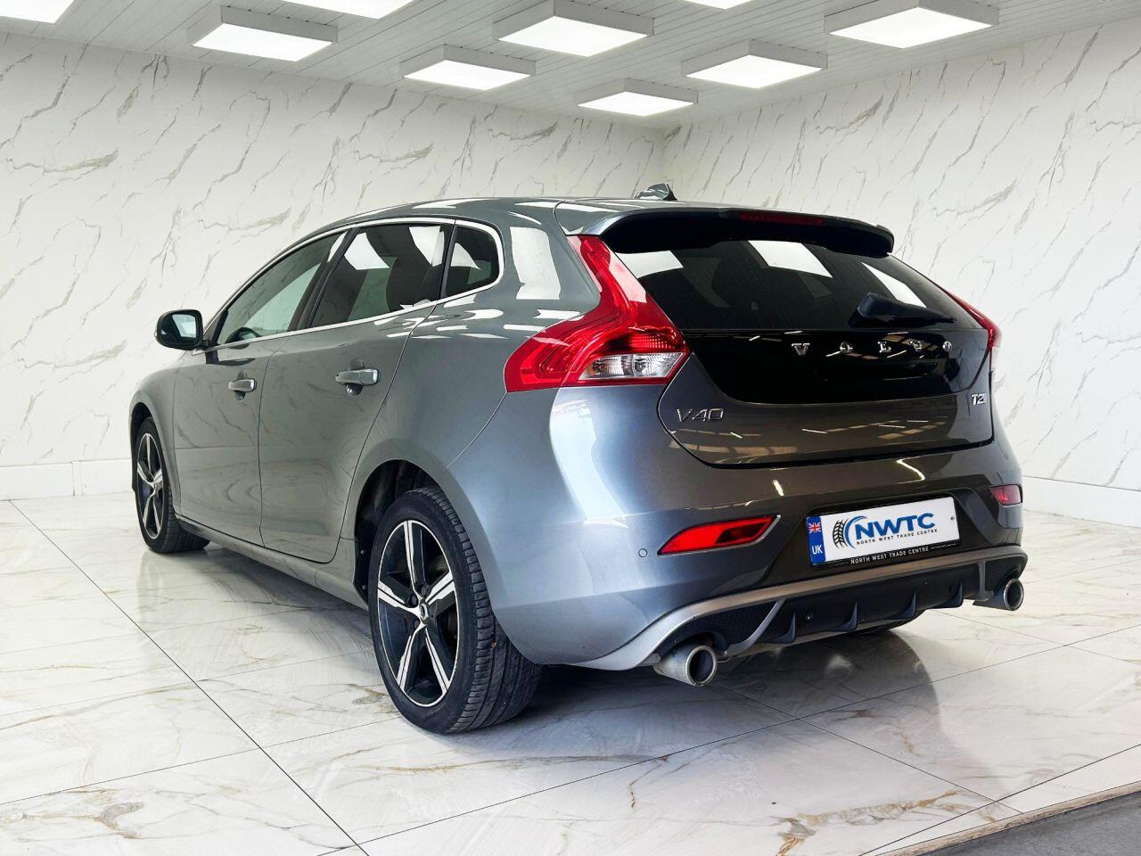 Volvo V40 view 9