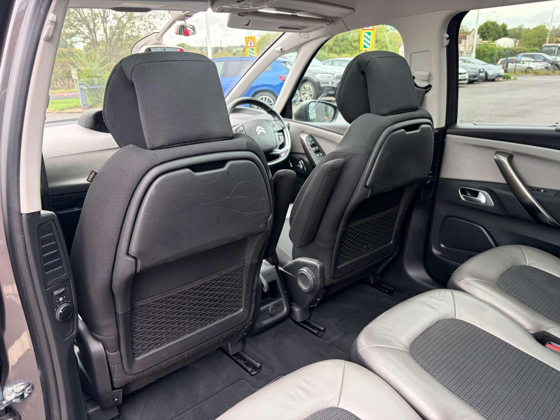 Citroen Grand C4 Picasso view 22
