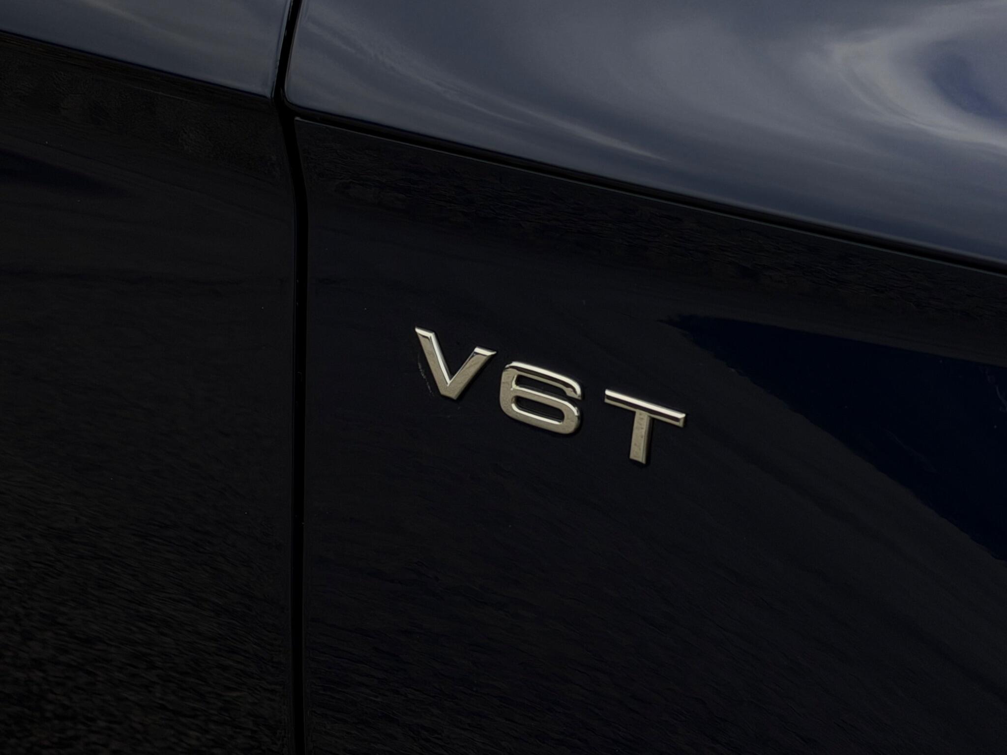 Audi SQ5 view 5