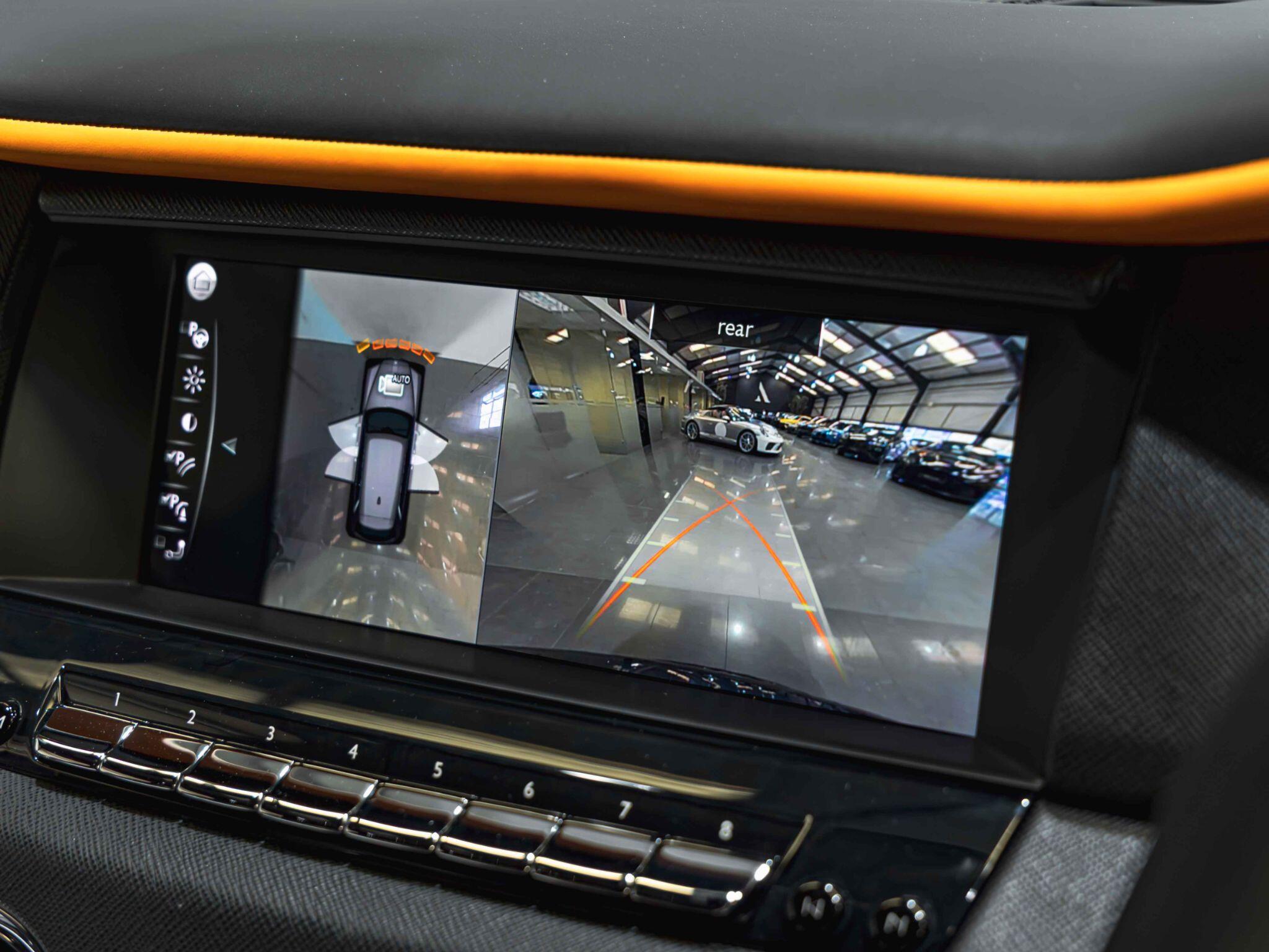 Rolls-Royce Cullinan view 25