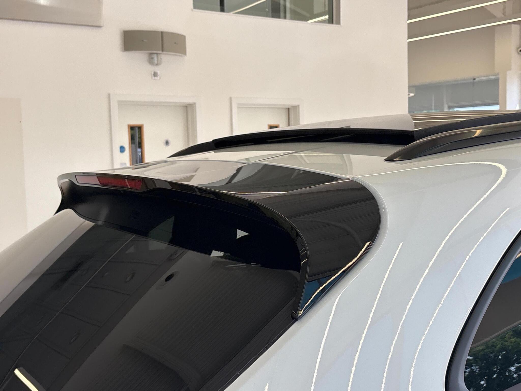 Porsche Macan view 47