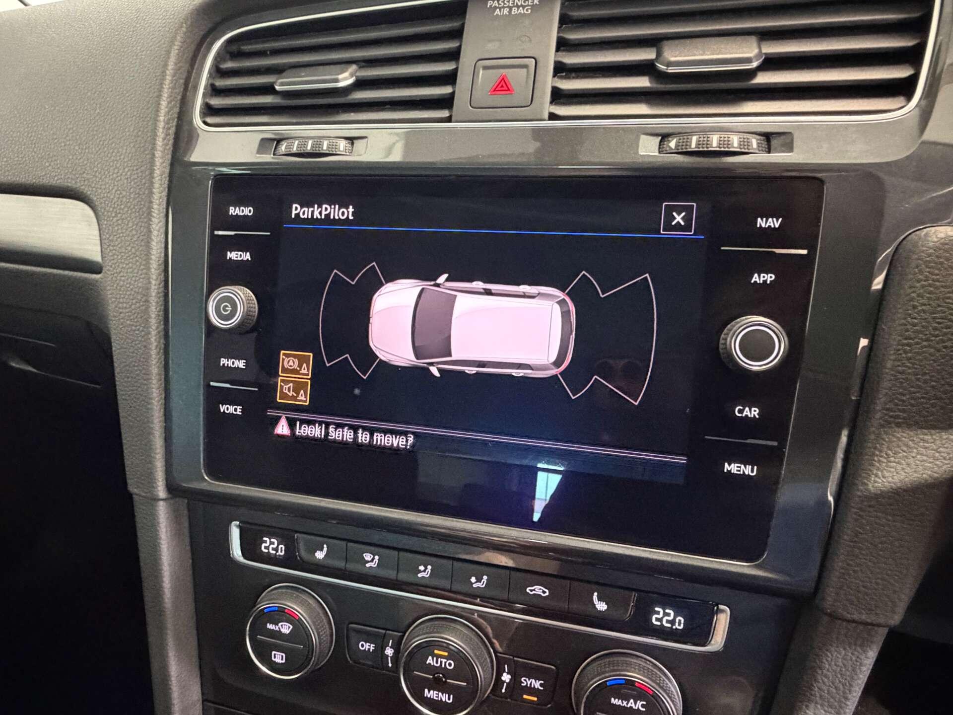 Volkswagen Golf view 35