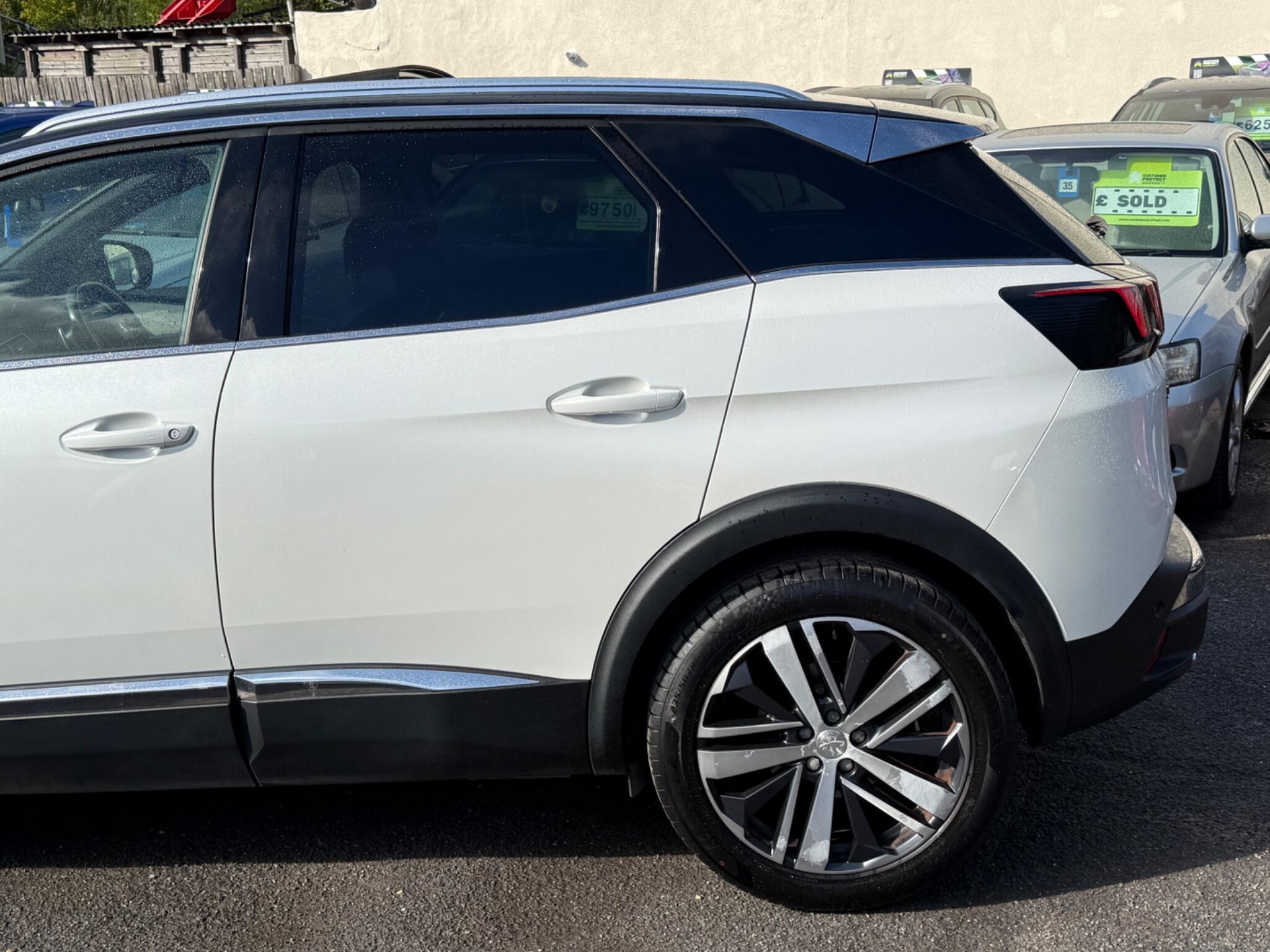 Peugeot 3008 - Image 12