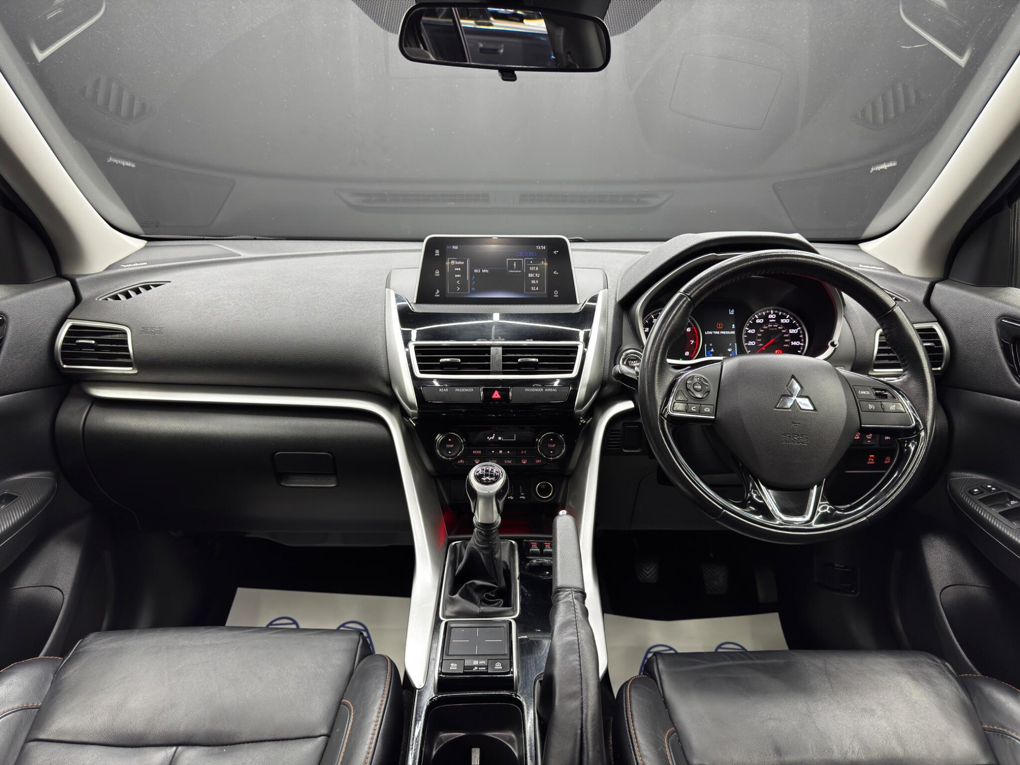 Mitsubishi Eclipse Cross view 10