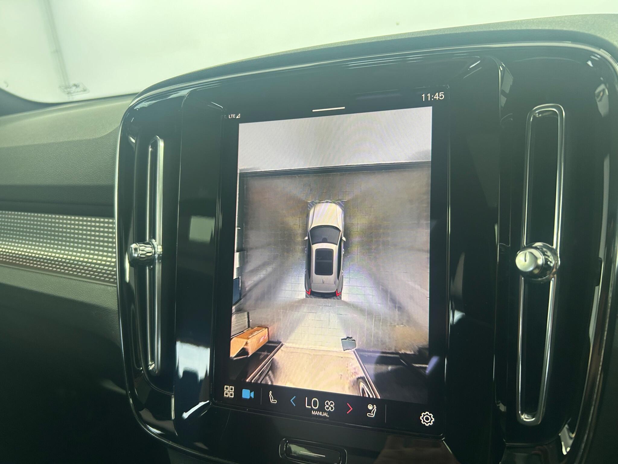 Volvo XC40 view 25