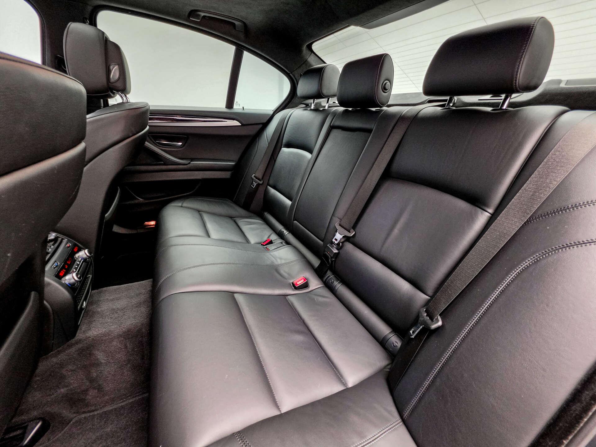 BMW M5 view 30