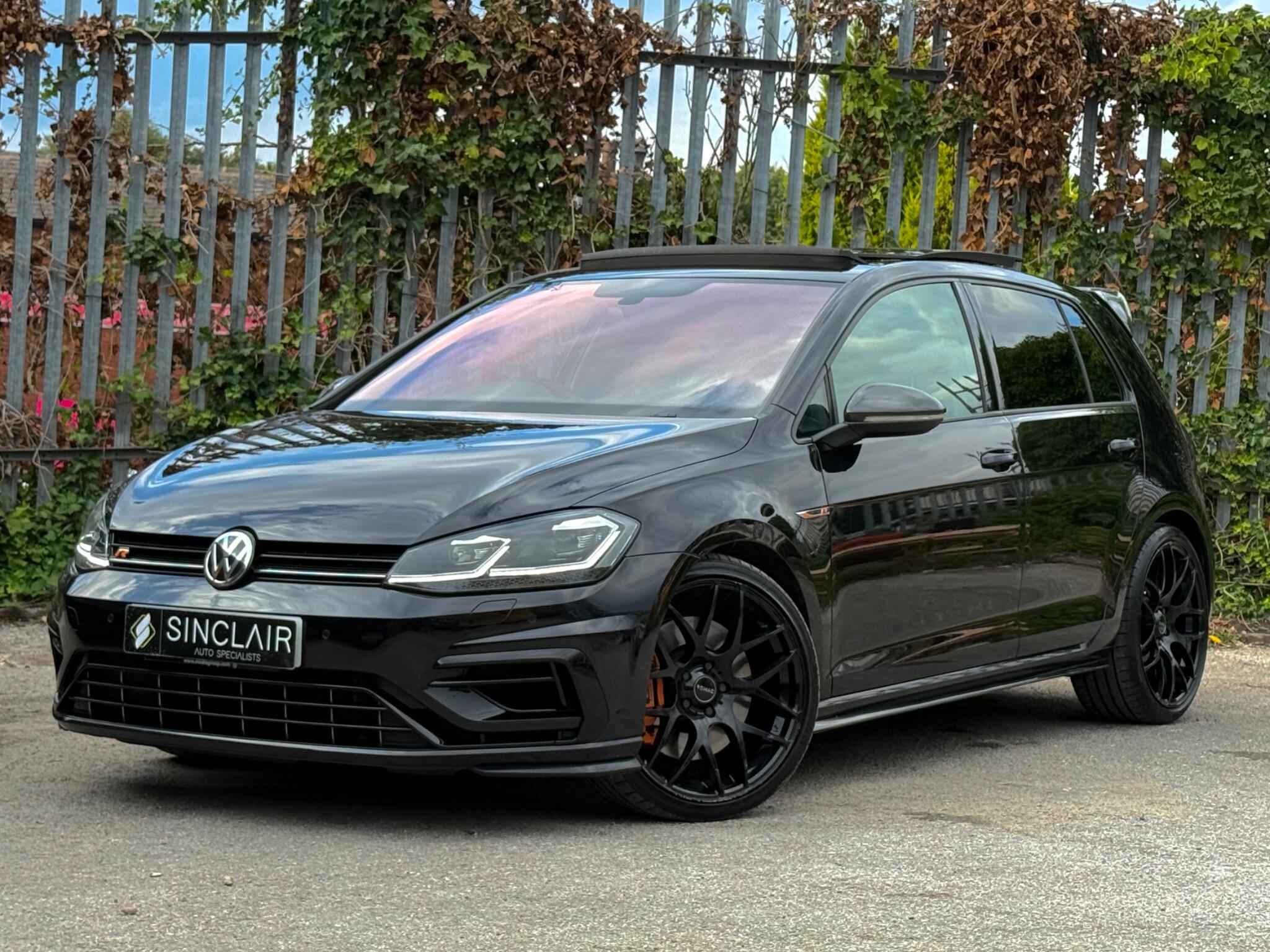 Volkswagen Golf view 3