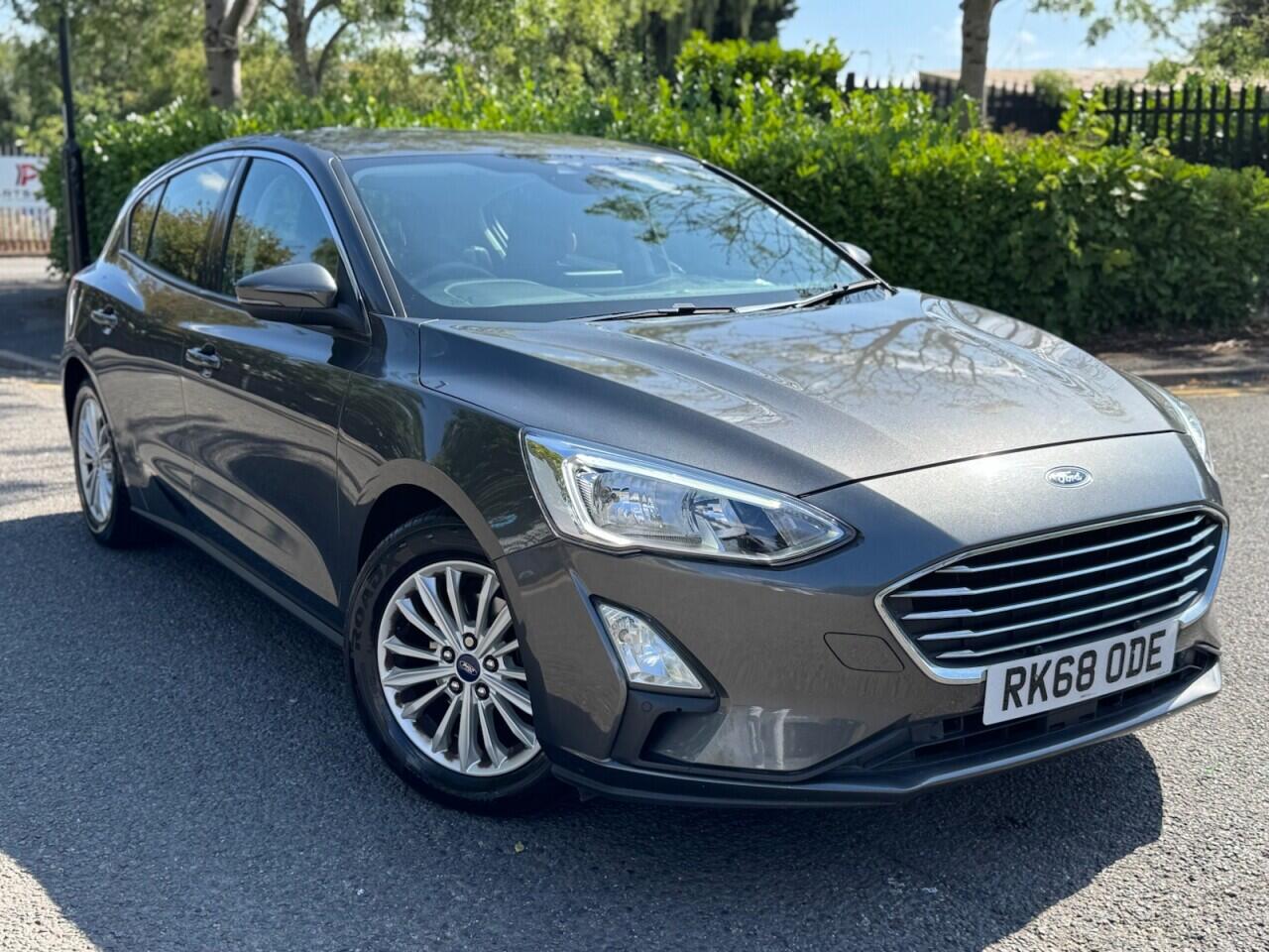 Ford Focus main image