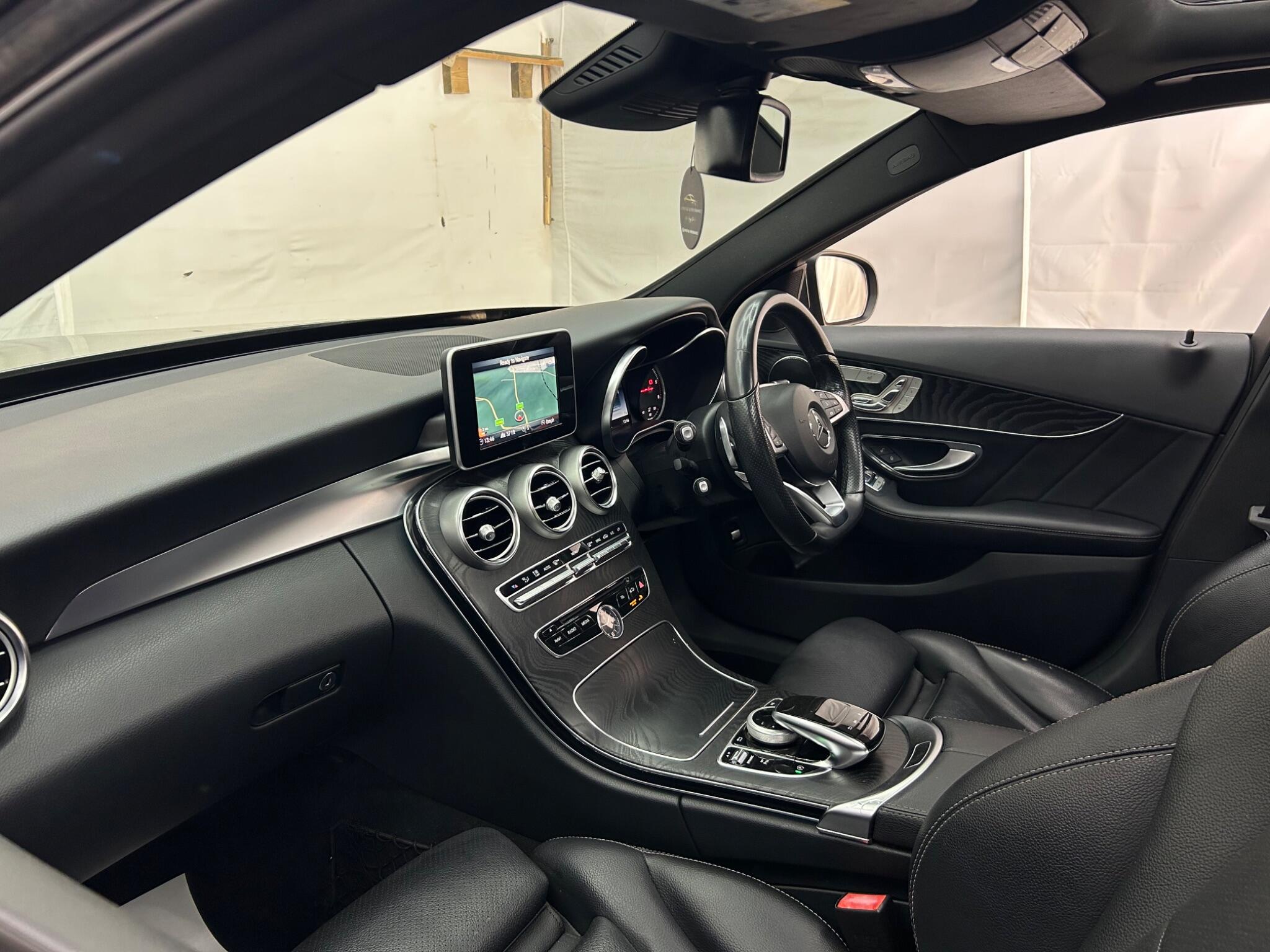 Mercedes-Benz C Class view 14