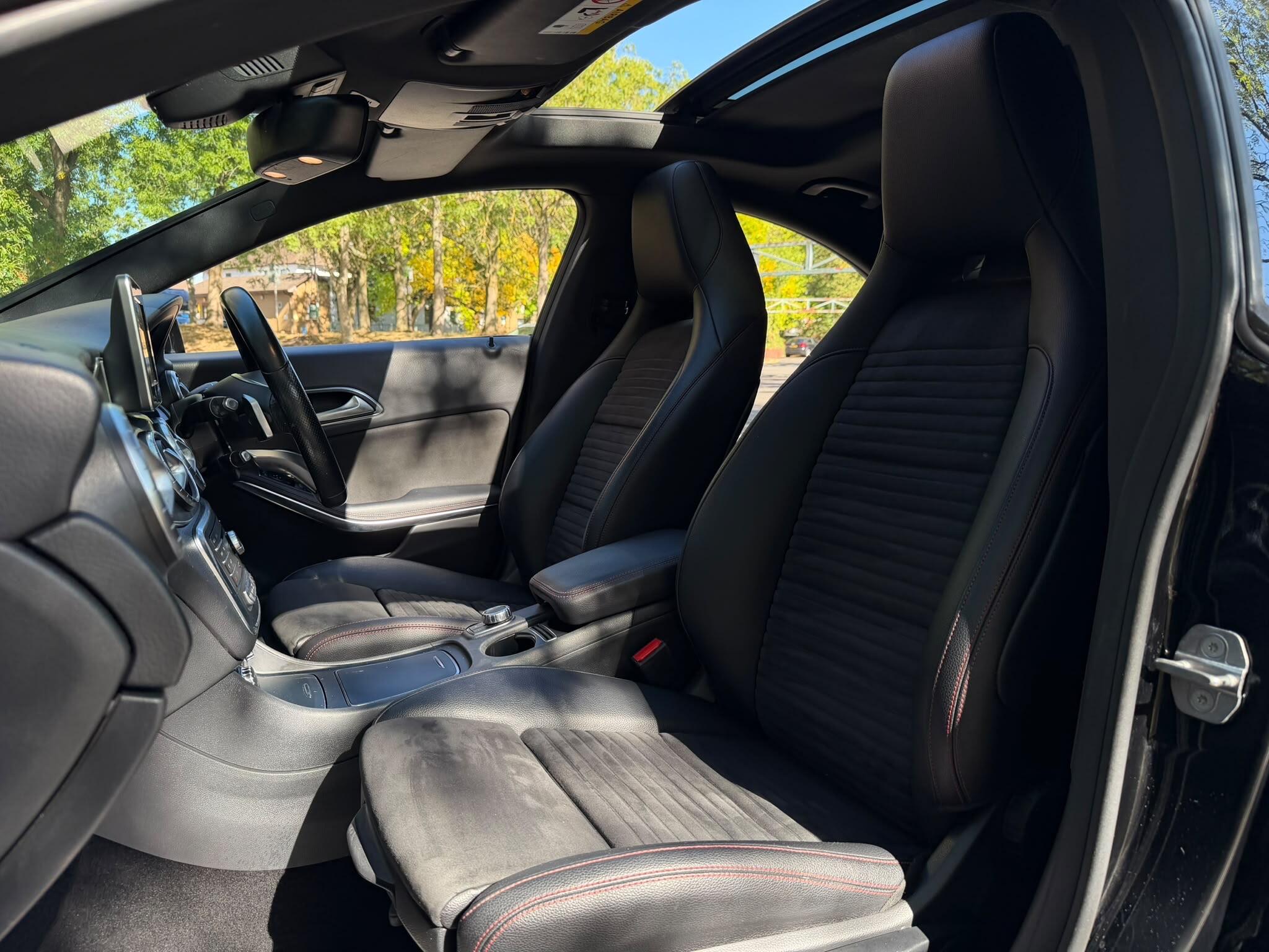 Mercedes-Benz Cla view 15