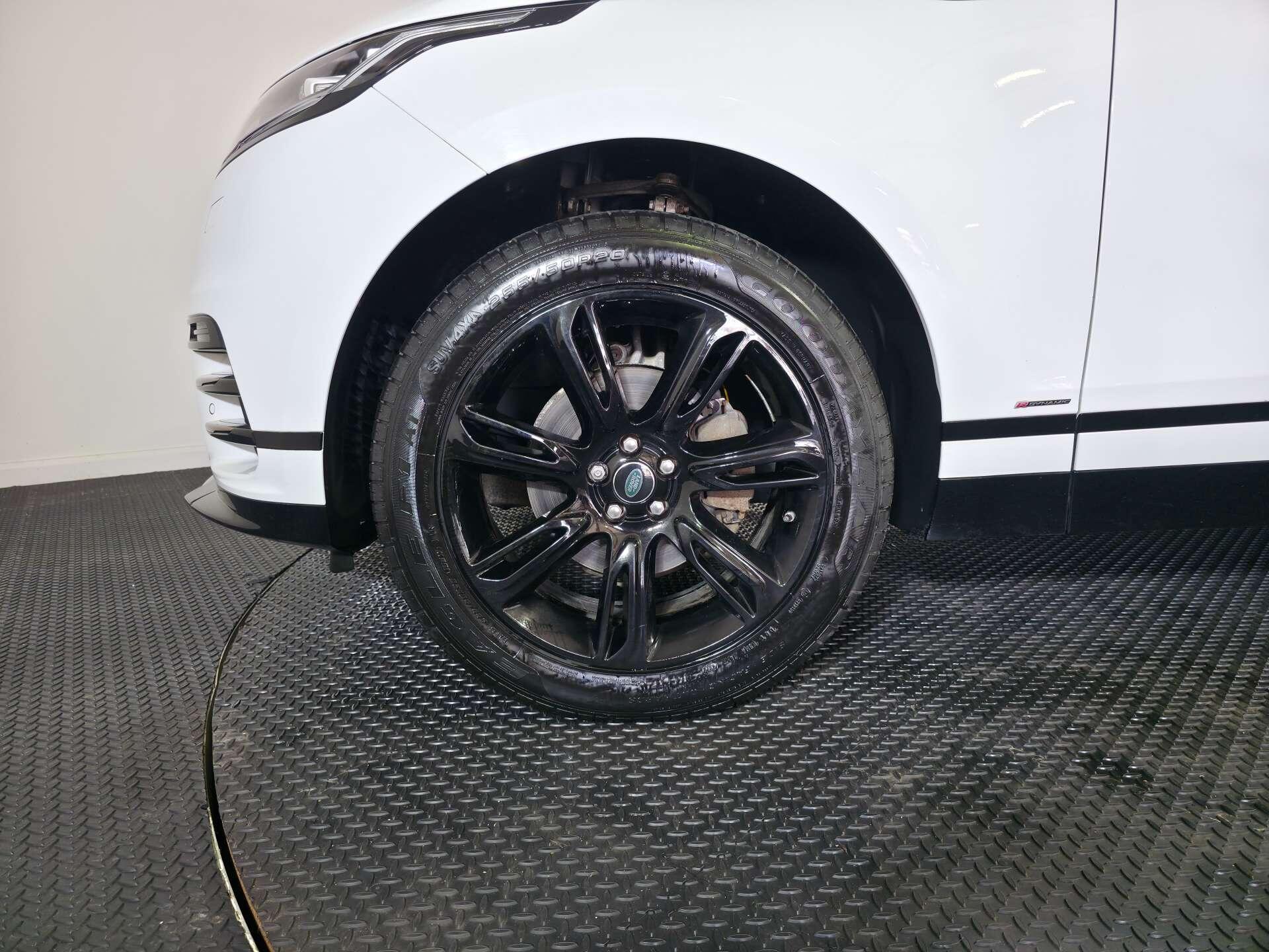 Land Rover Range Rover Velar view 78