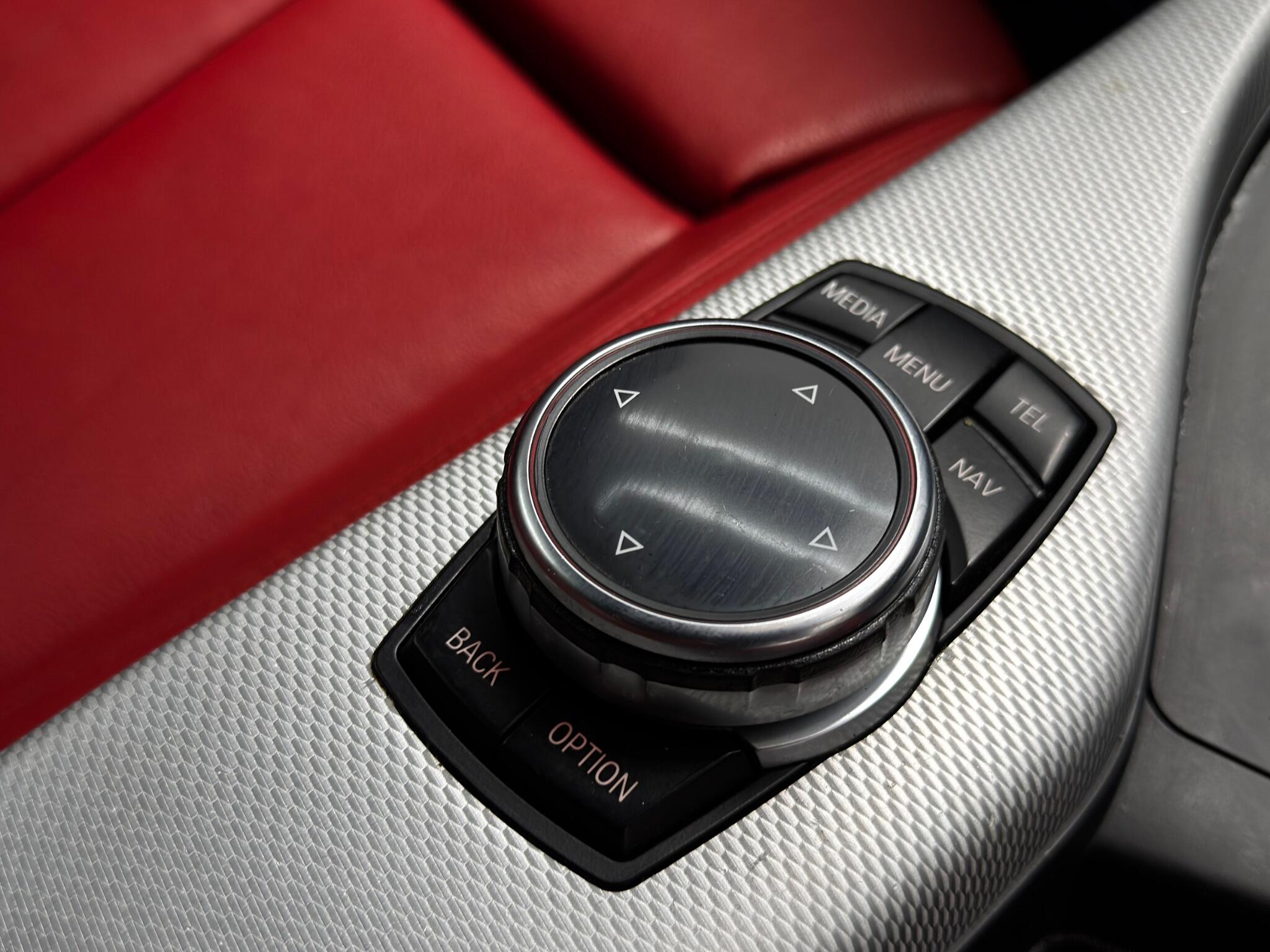 BMW 2 Series view 36