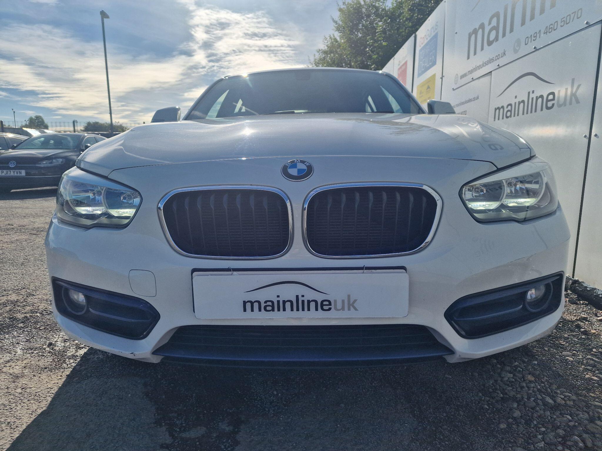 BMW 1 Series view 2