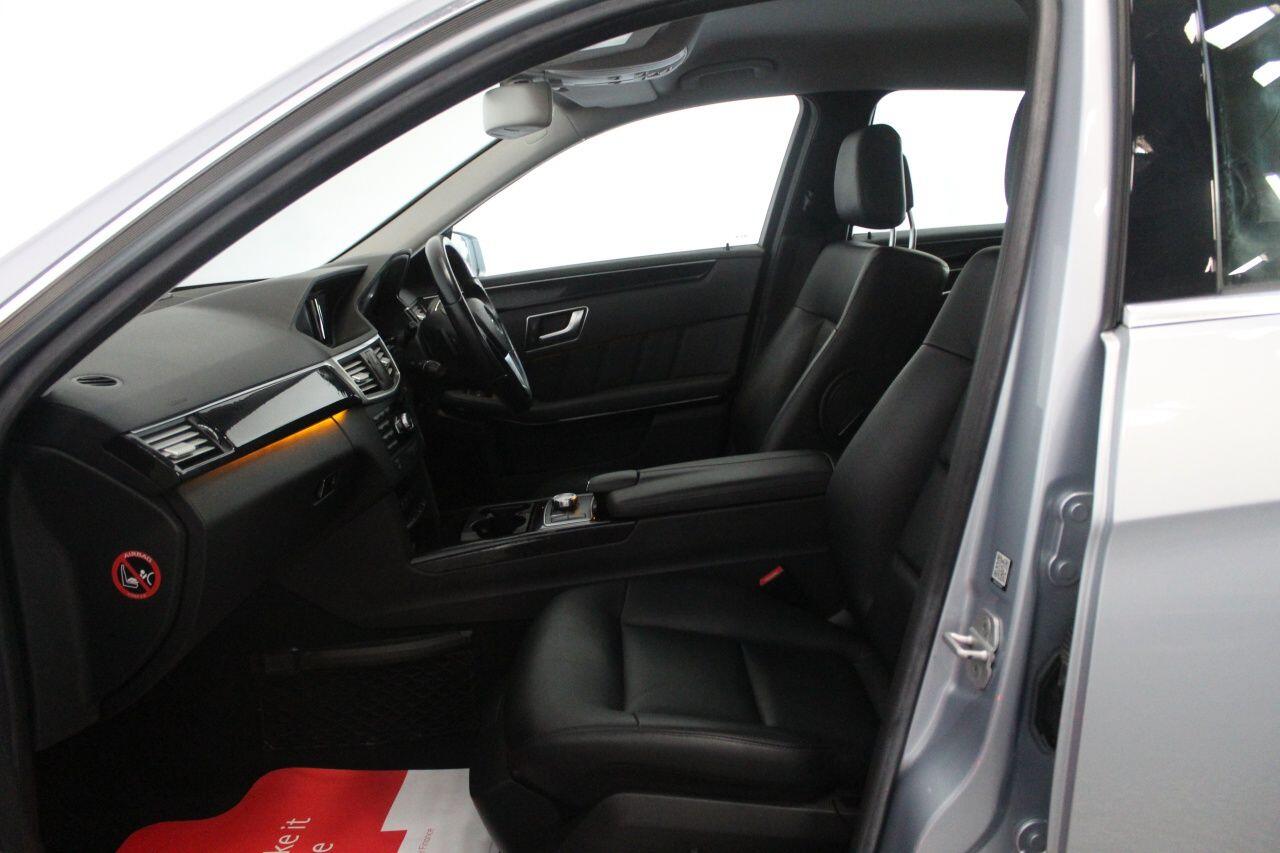 Mercedes-Benz E-Class view 49