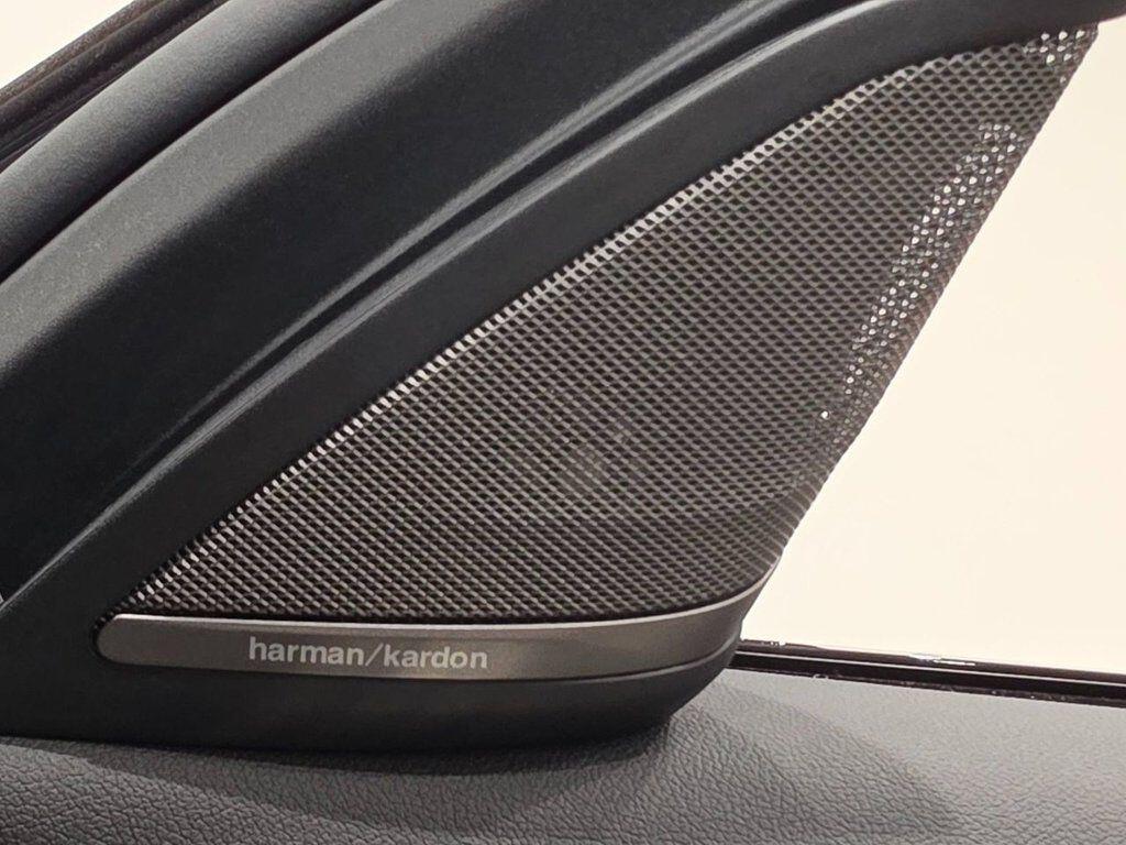 BMW 5 Series view 39