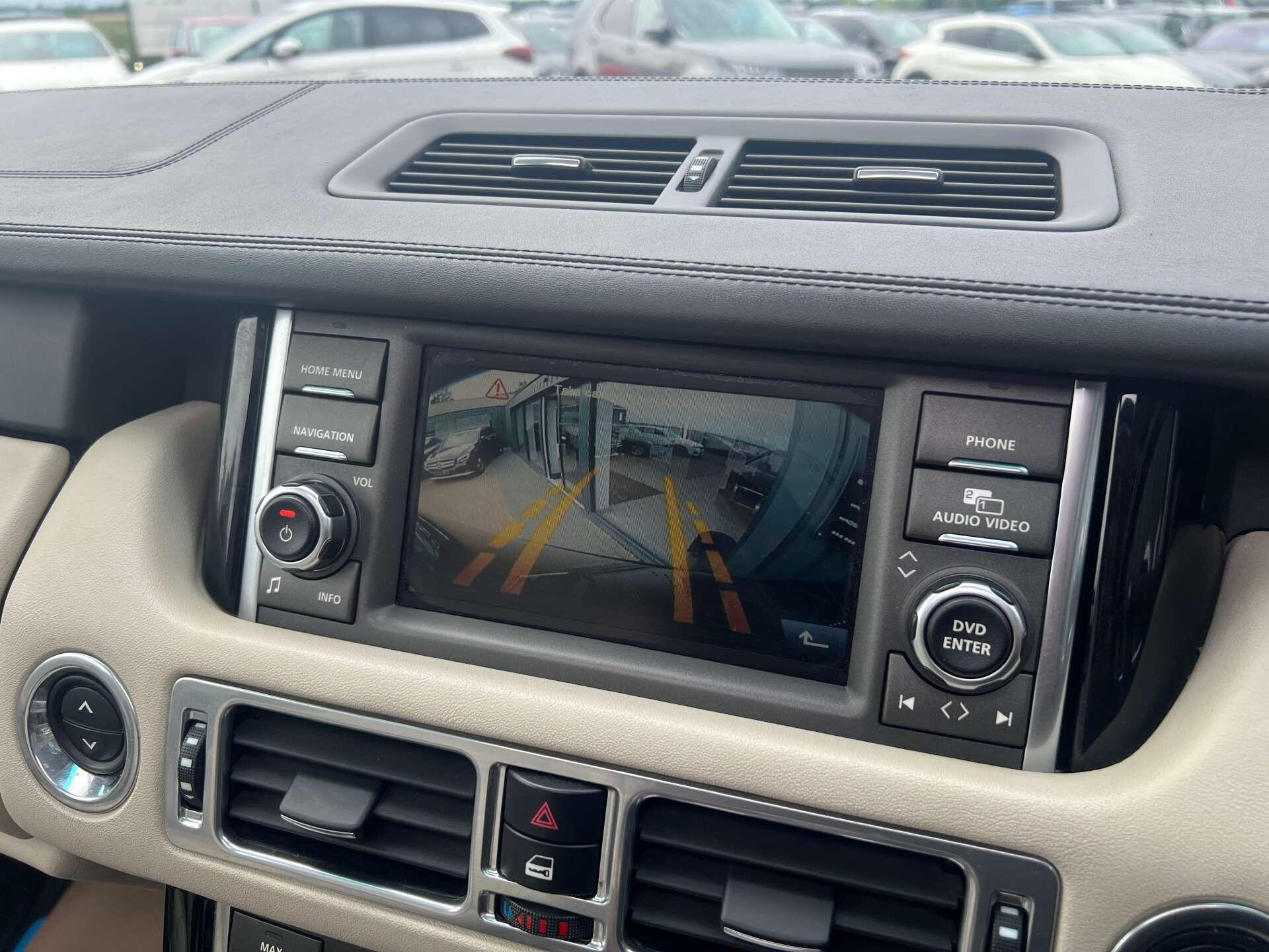 Land Rover Range Rover view 30