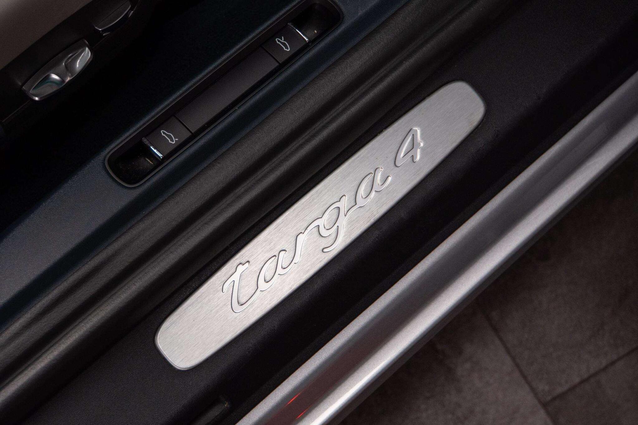 Porsche Targa view 25